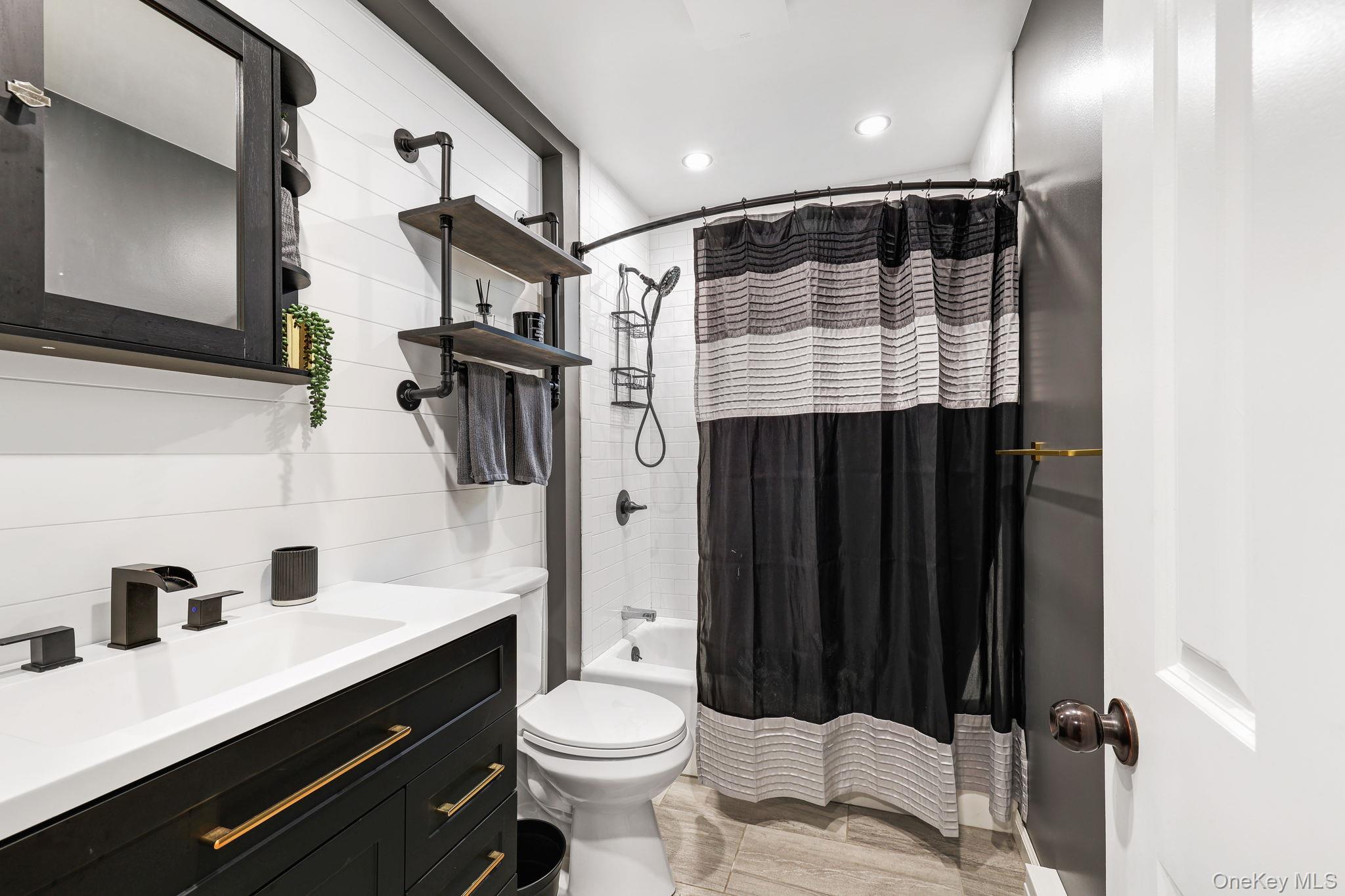 13 Arbutus Street – For Sale photo 22