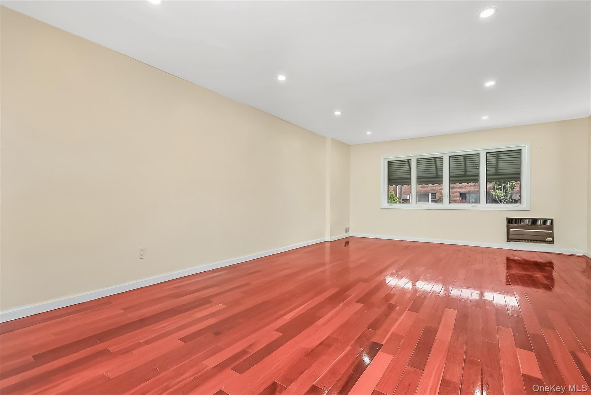 1169 81 Street E – For Sale photo 4