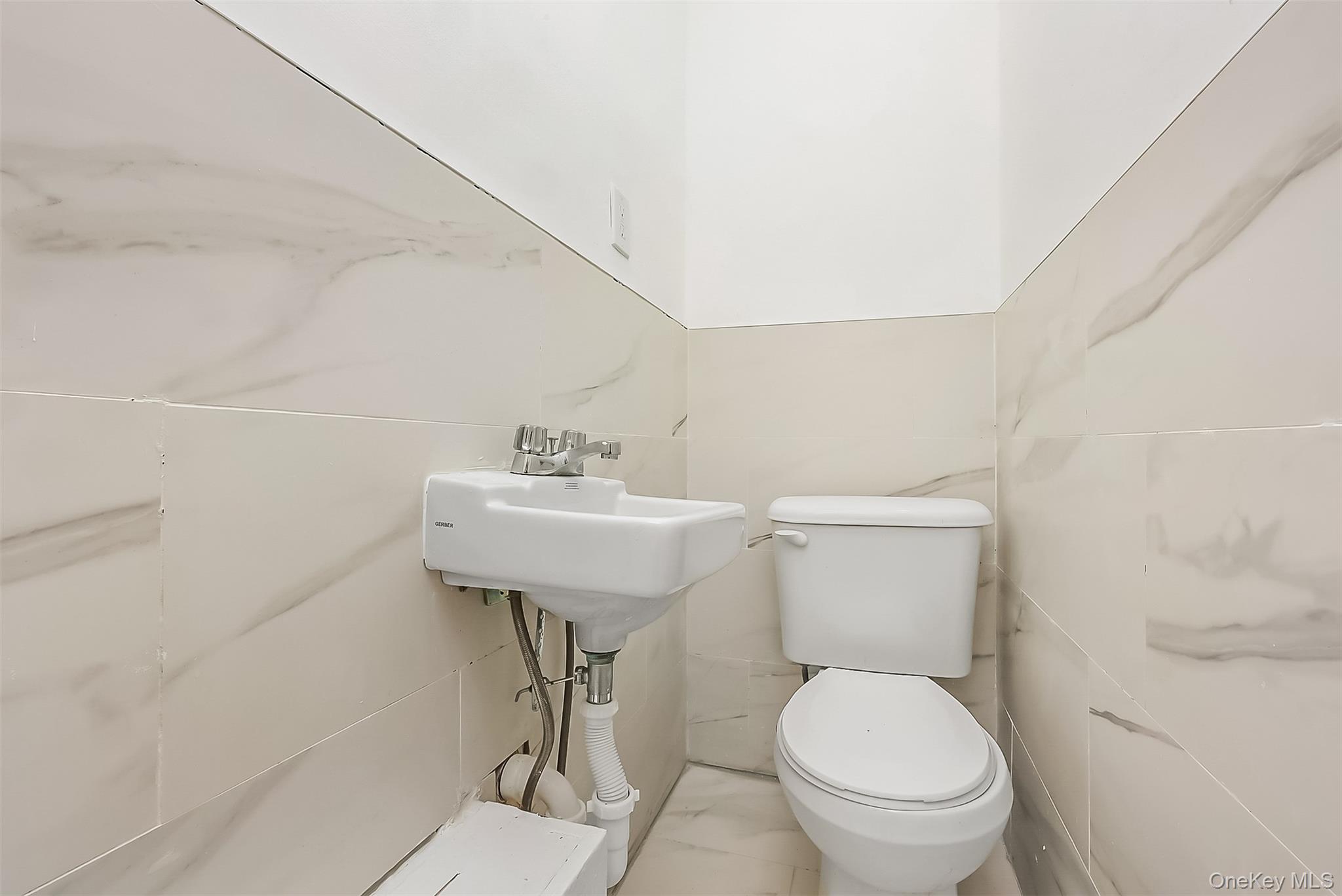 1169 81 Street E – For Sale photo 13