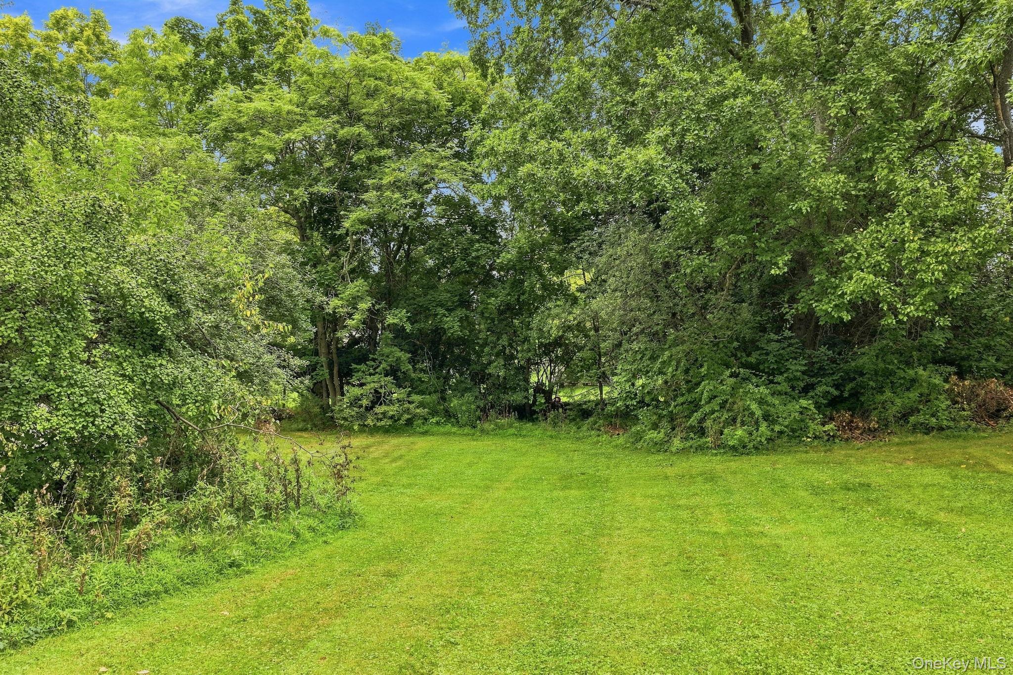 2 Fleetwood Drive – For Sale photo 43