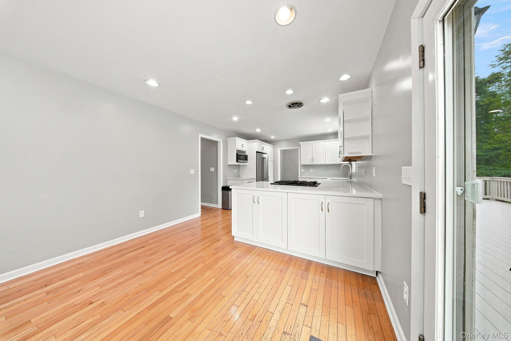 2 Fleetwood Drive – For Sale photo 15