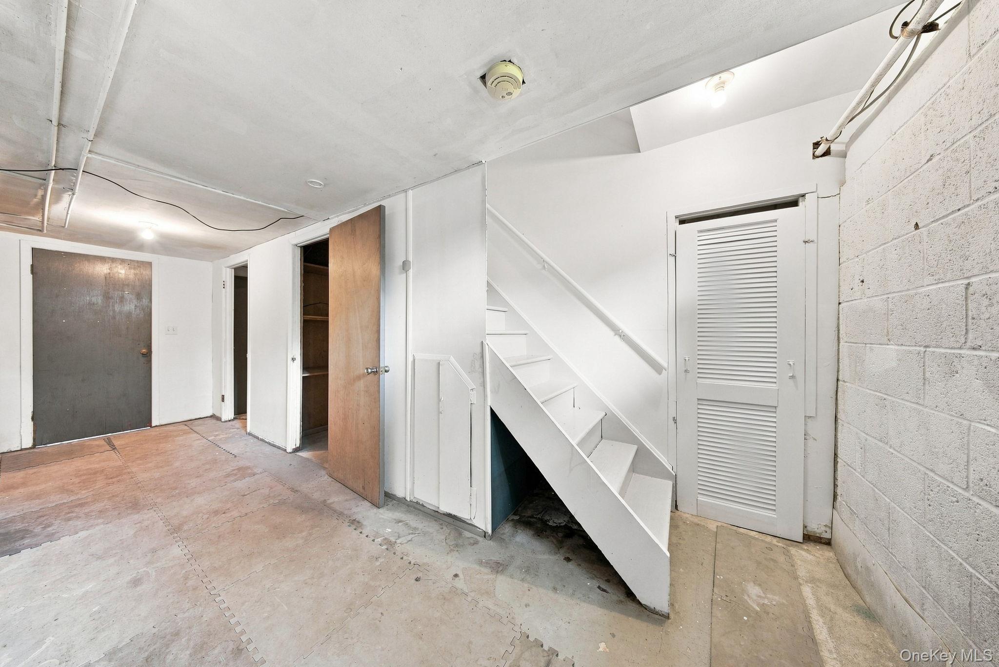 2 Fleetwood Drive – For Sale photo 33