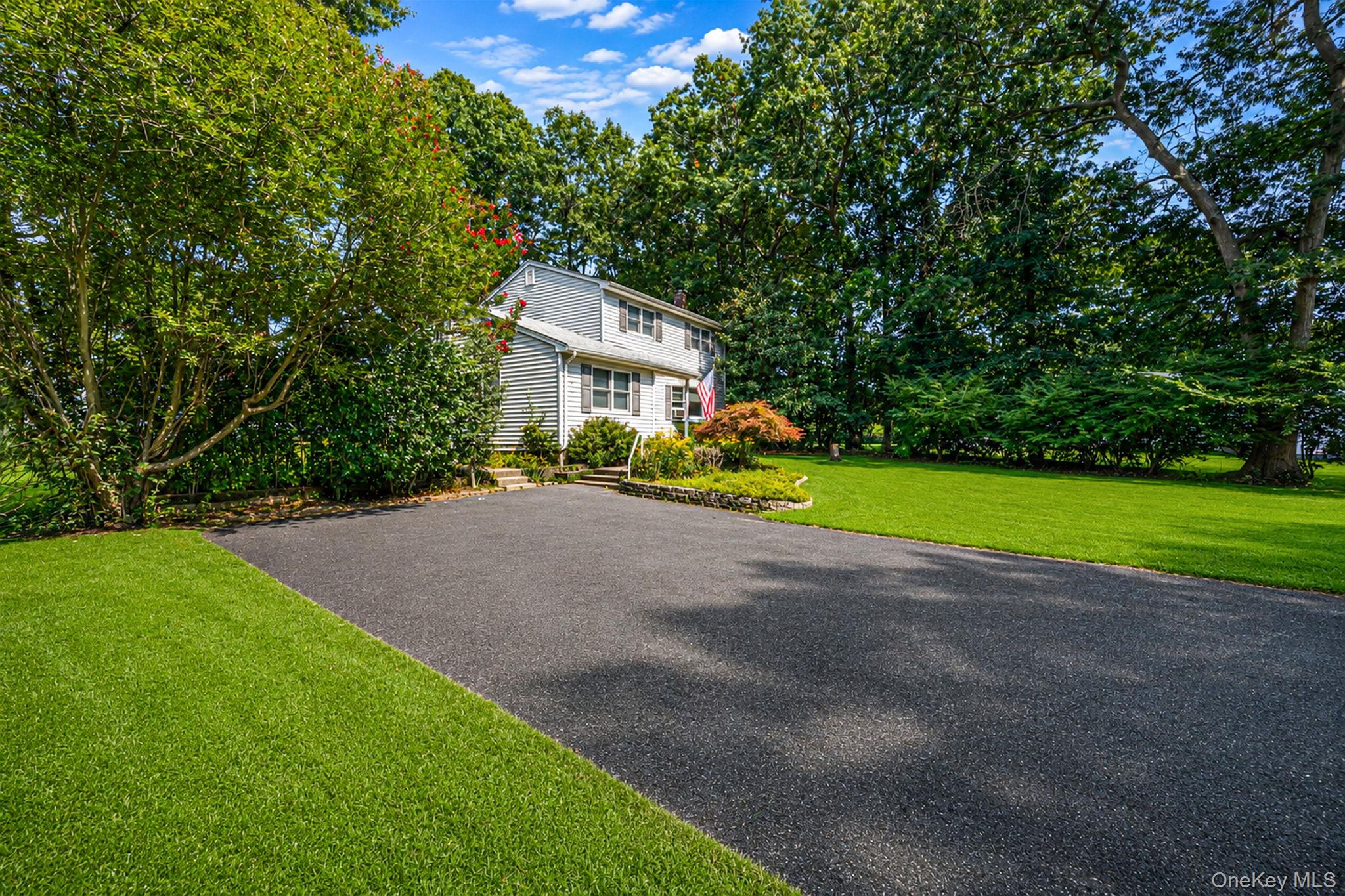 96 Oak Street – For Sale photo 3