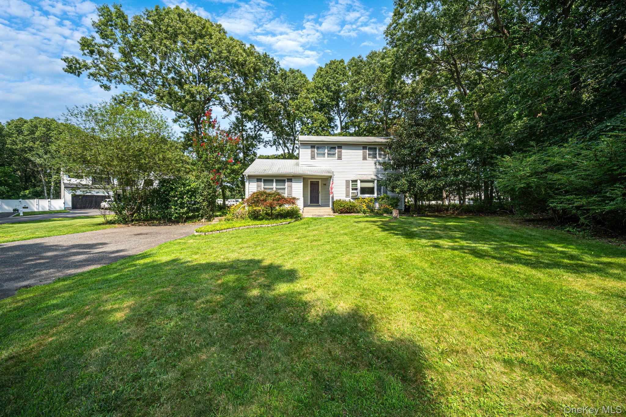 96 Oak Street – For Sale photo 2