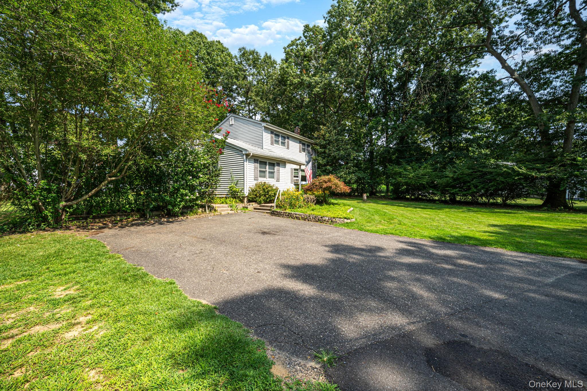96 Oak Street – For Sale photo 4
