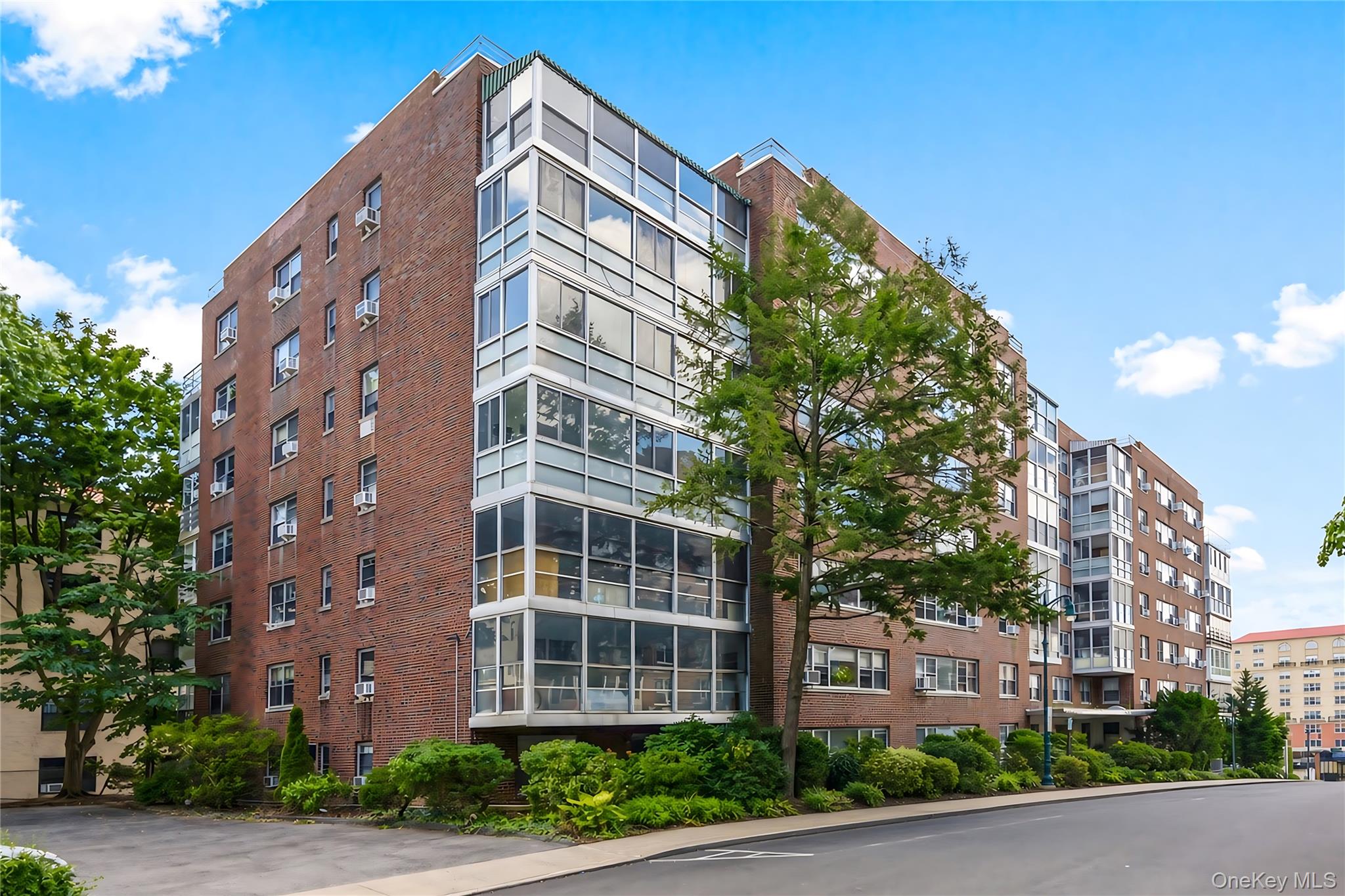 2 Washington Square, Unit 3E