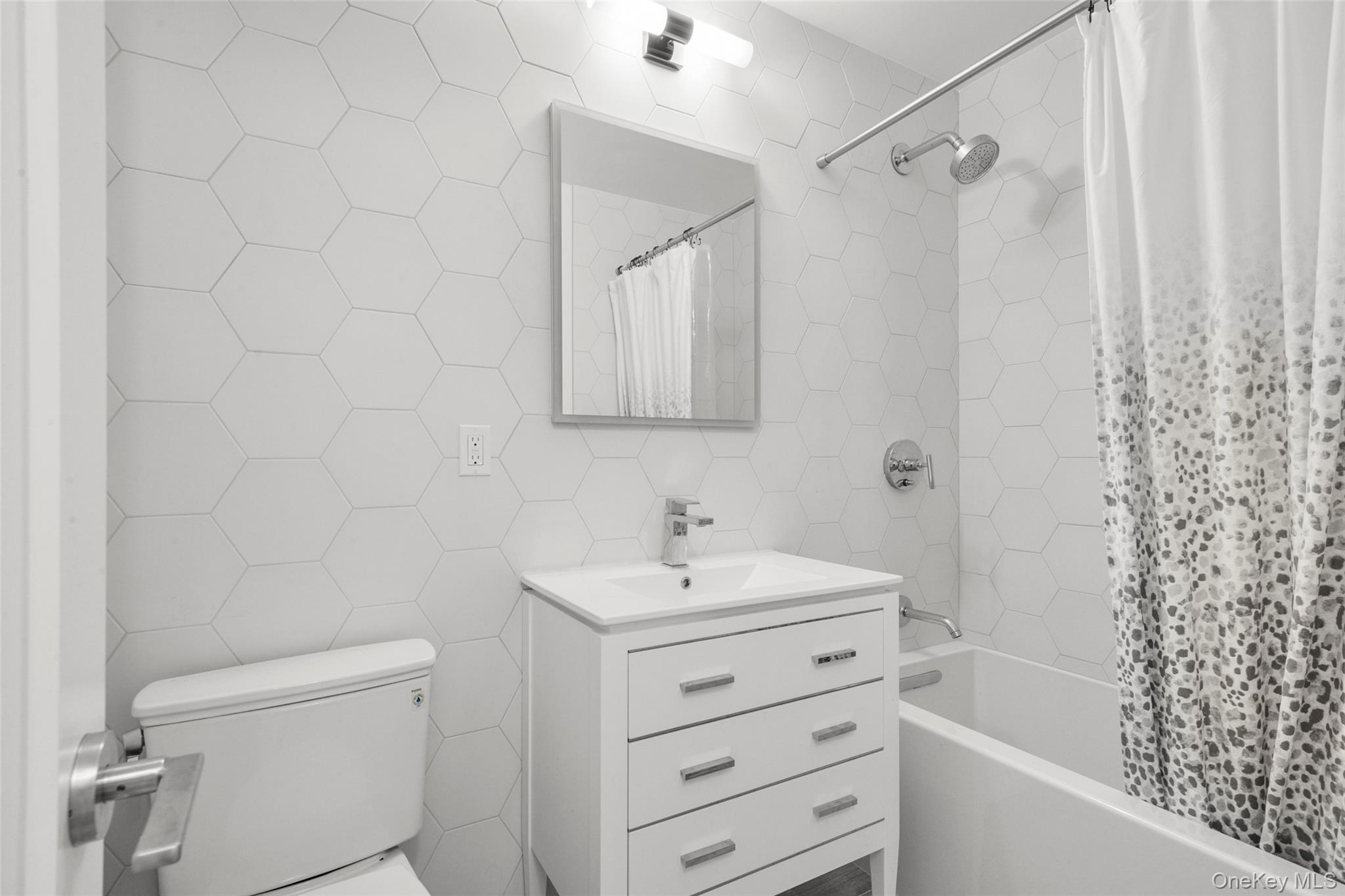 2 Washington Square, Unit 3E photo 11