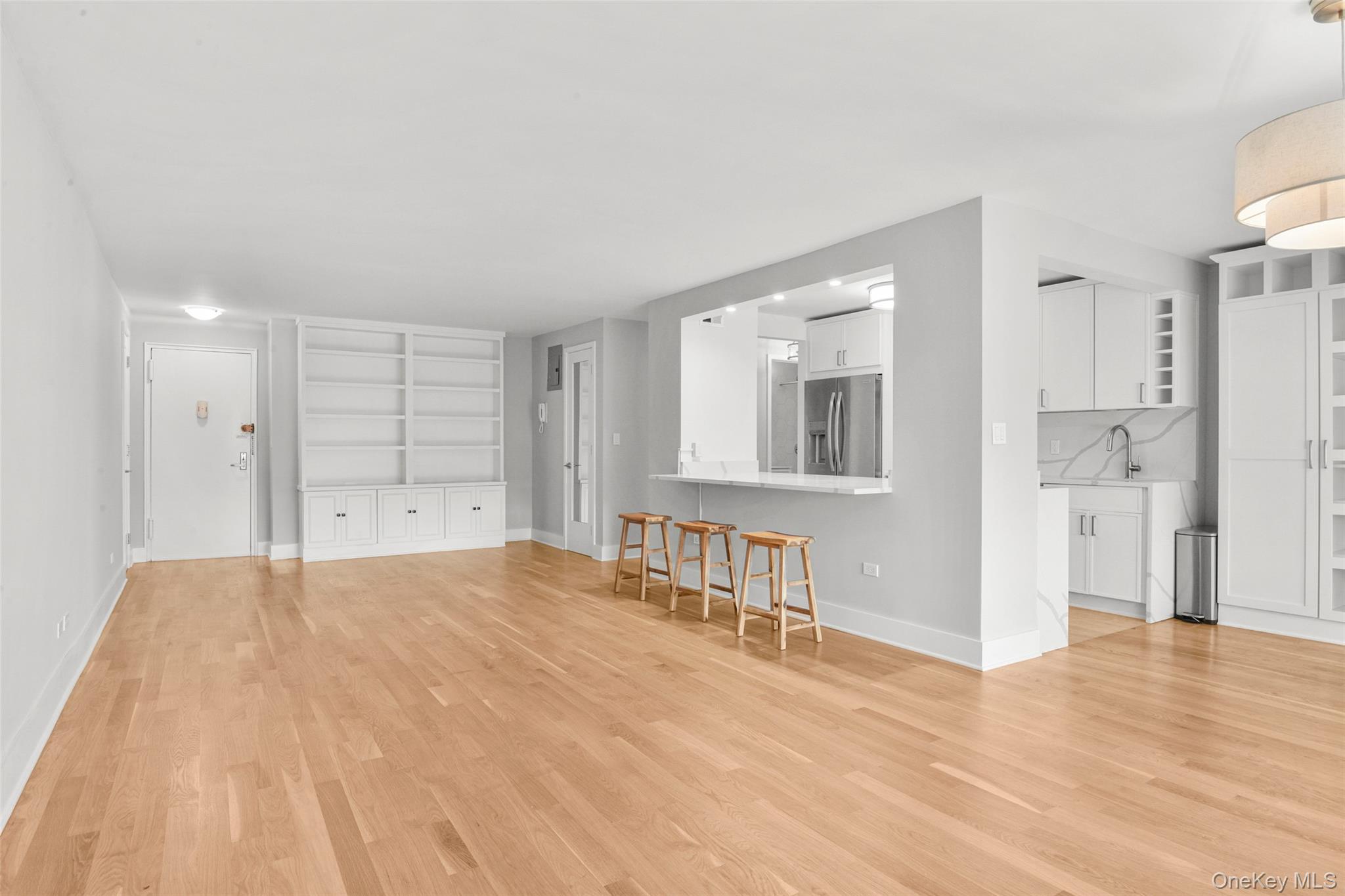 2 Washington Square, Unit 3E photo 6