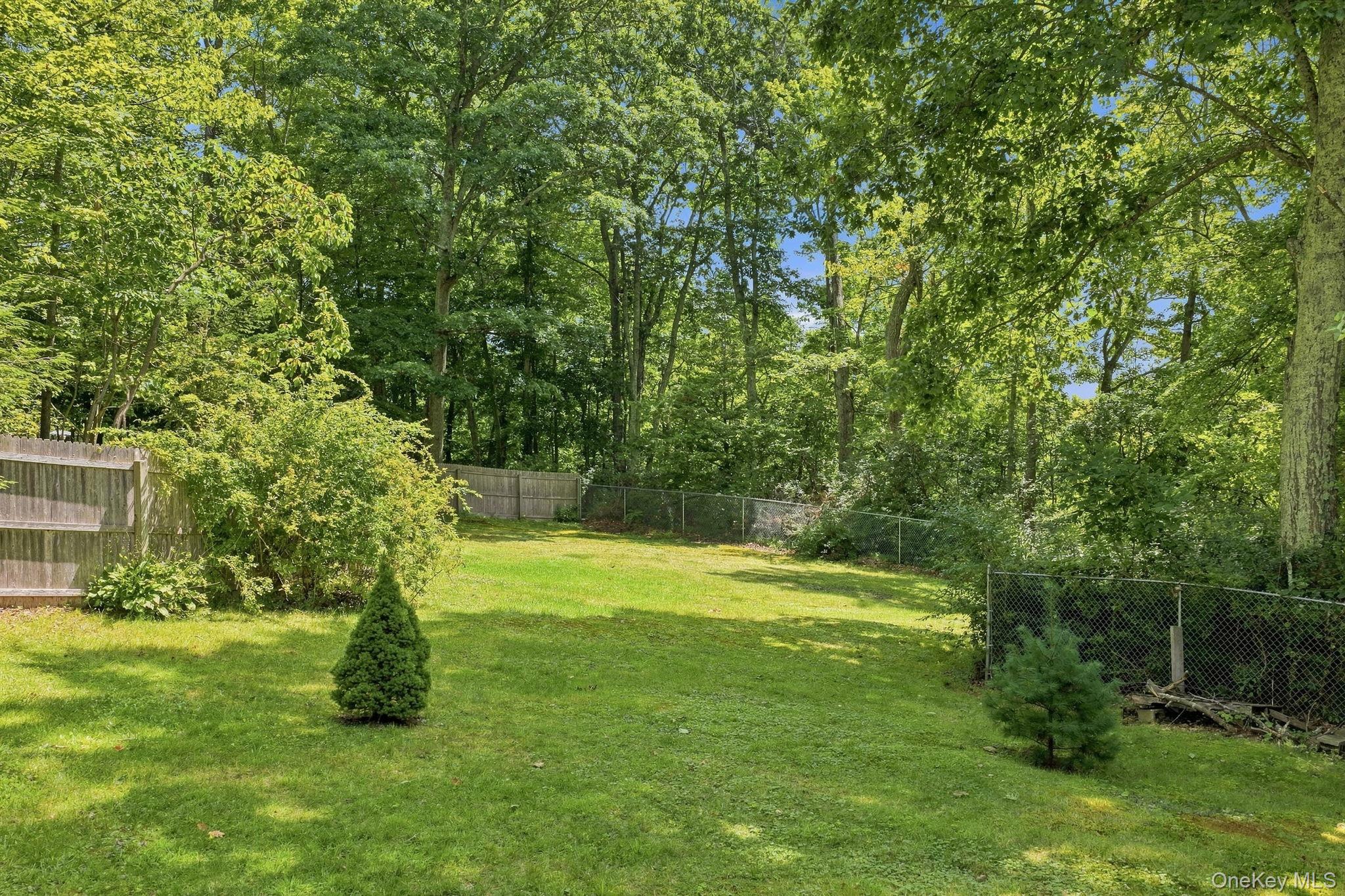 49 Maple Trail – For Sale photo 37