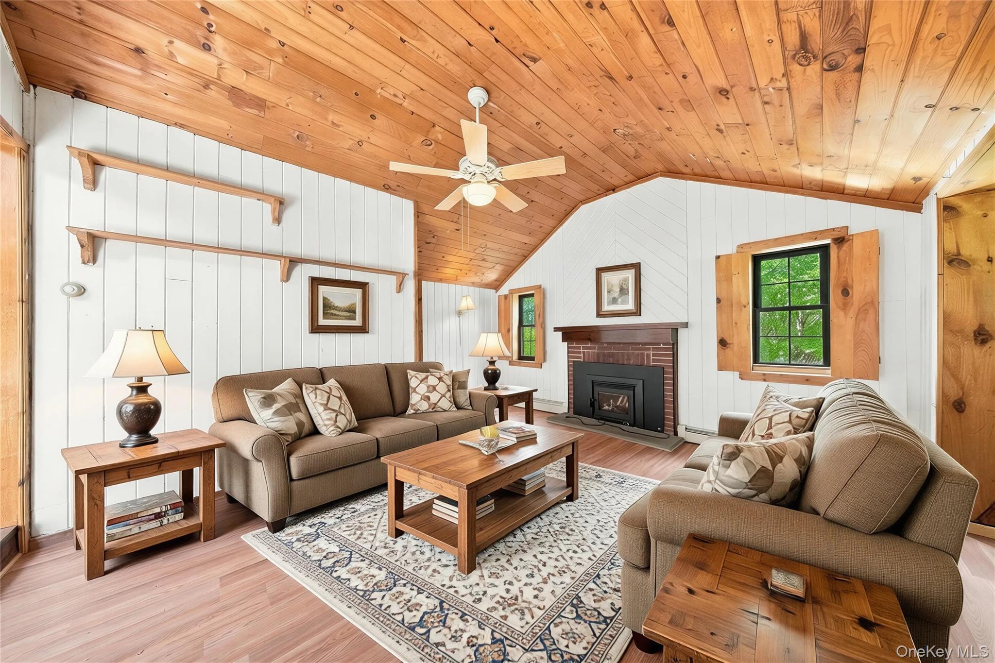 49 Maple Trail – For Sale photo 9