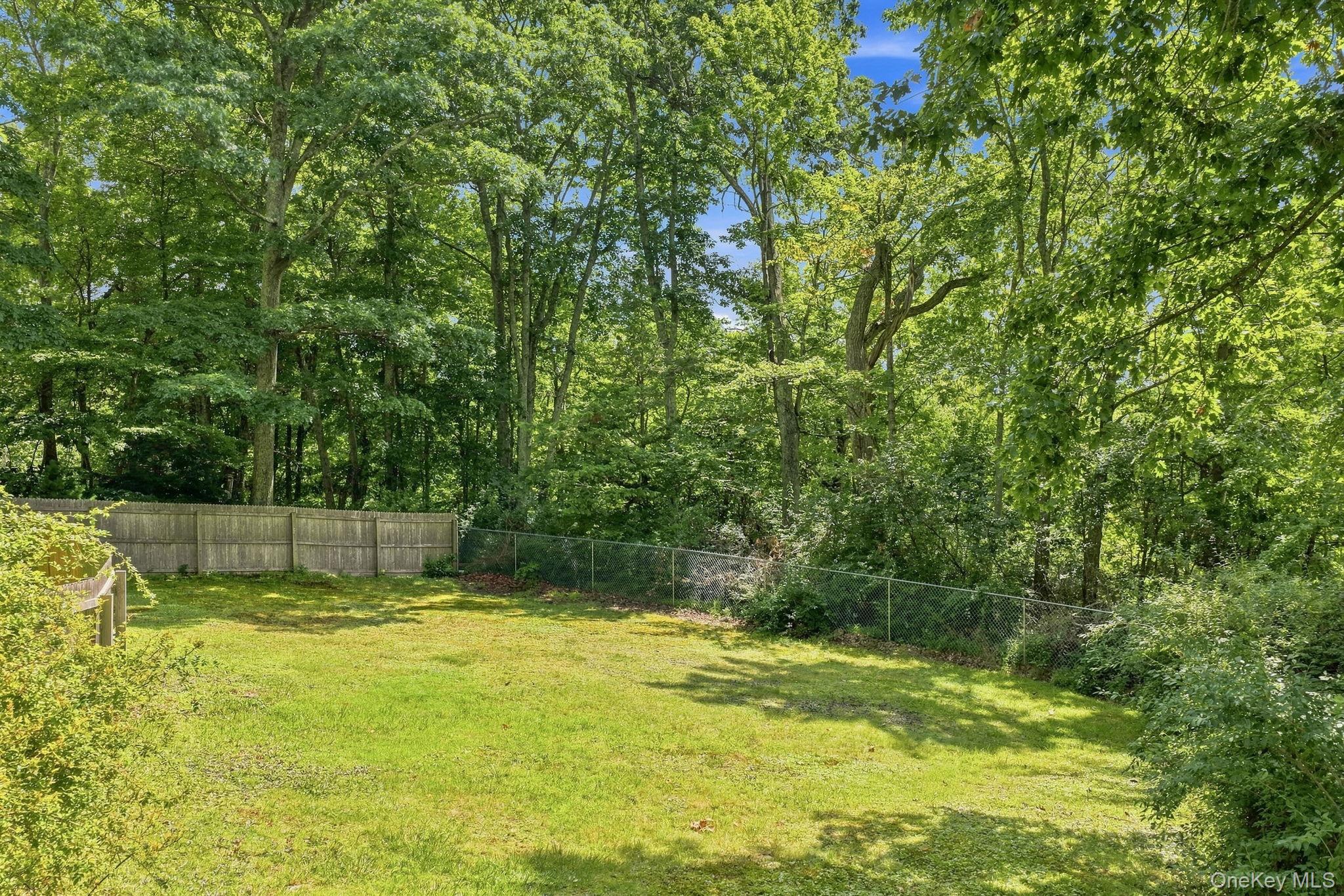 49 Maple Trail – For Sale photo 38