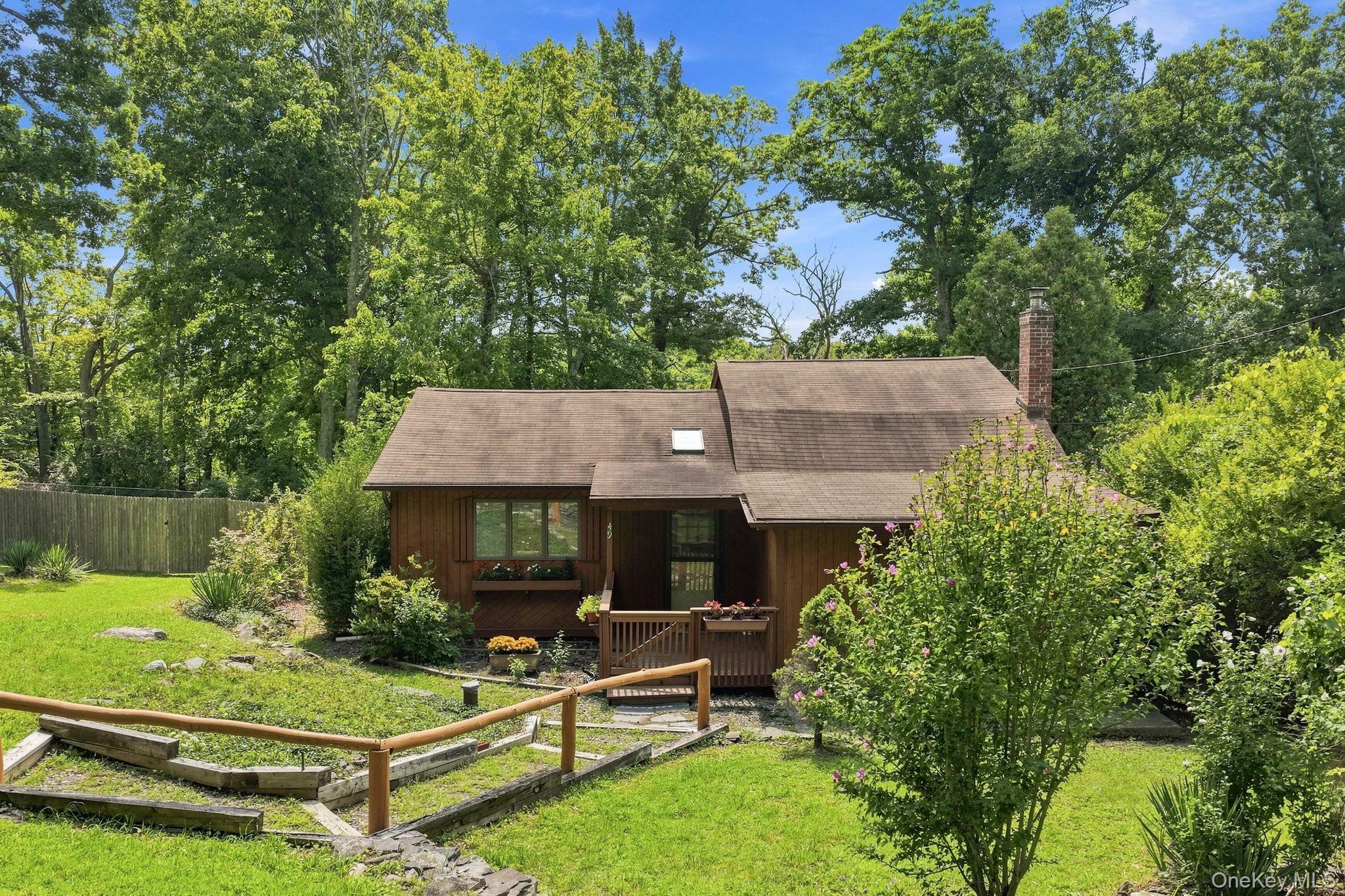 49 Maple Trail – For Sale photo 41