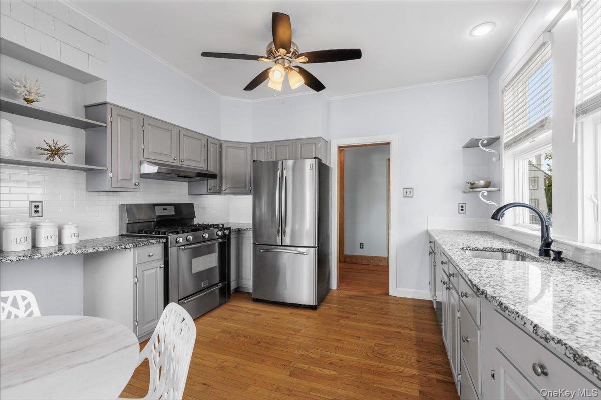 21 Park Avenue – For Sale photo 4
