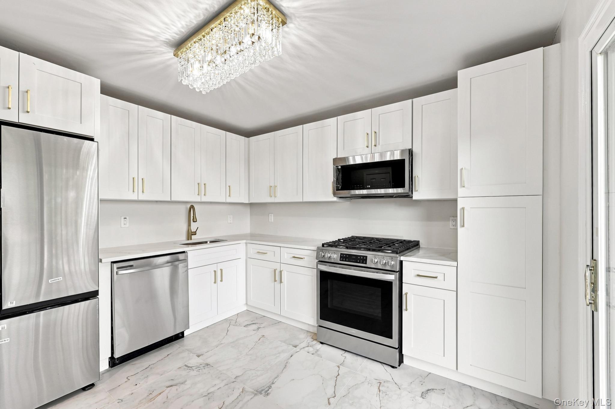38 Heritage Drive, Unit H photo 6