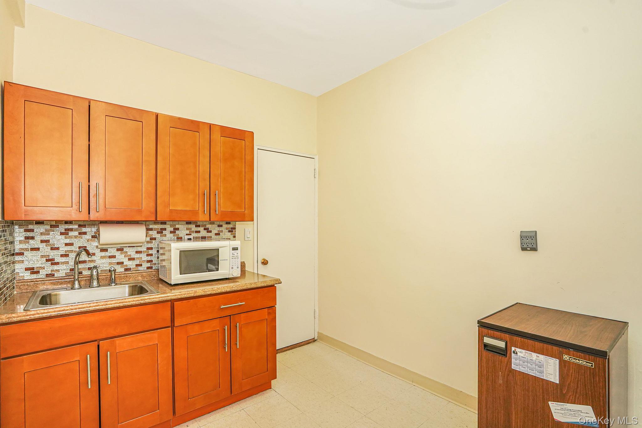 110-50 71st Road, Unit 1F photo 13