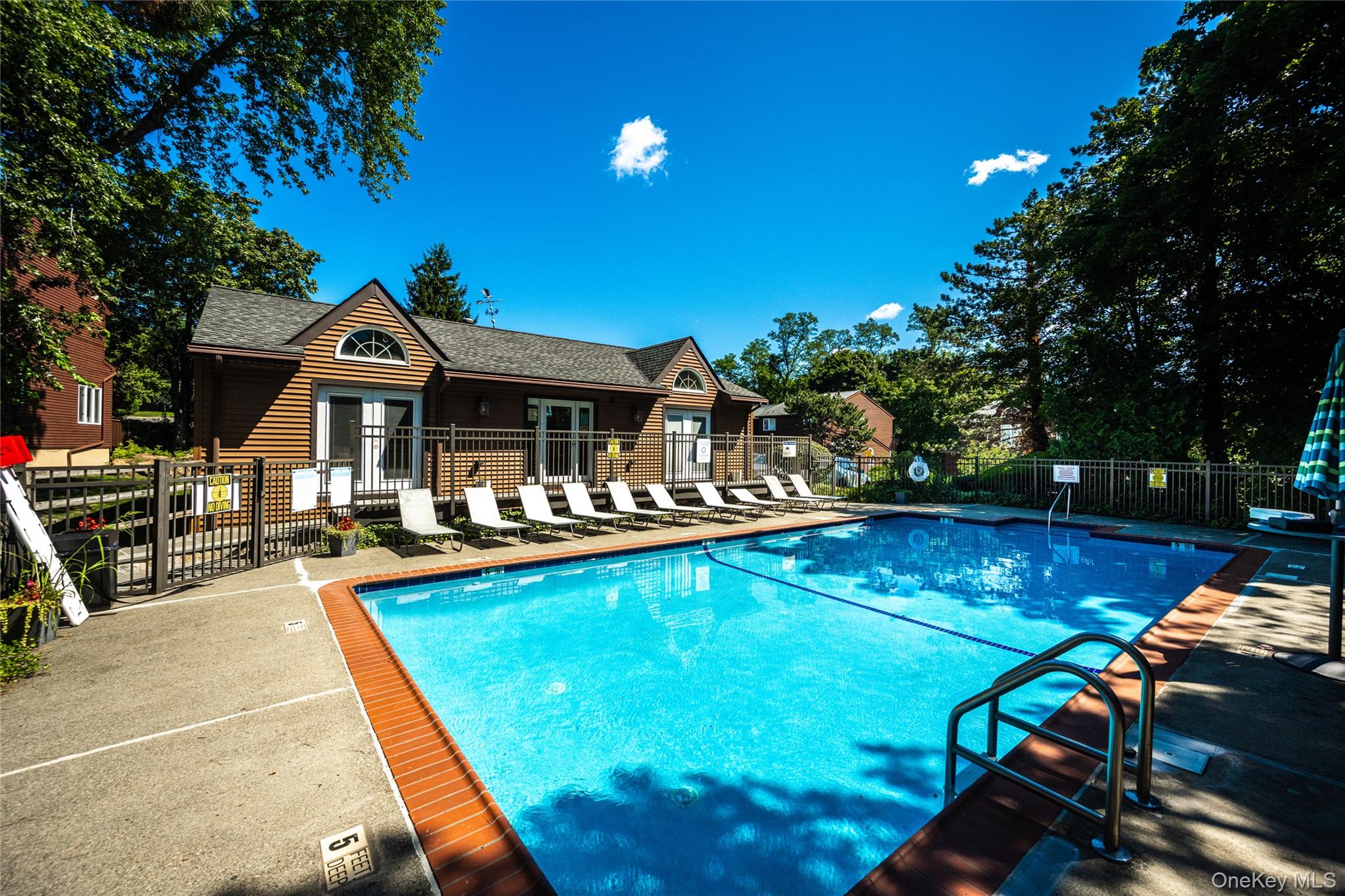 17 Davids Lane – For Sale photo 15
