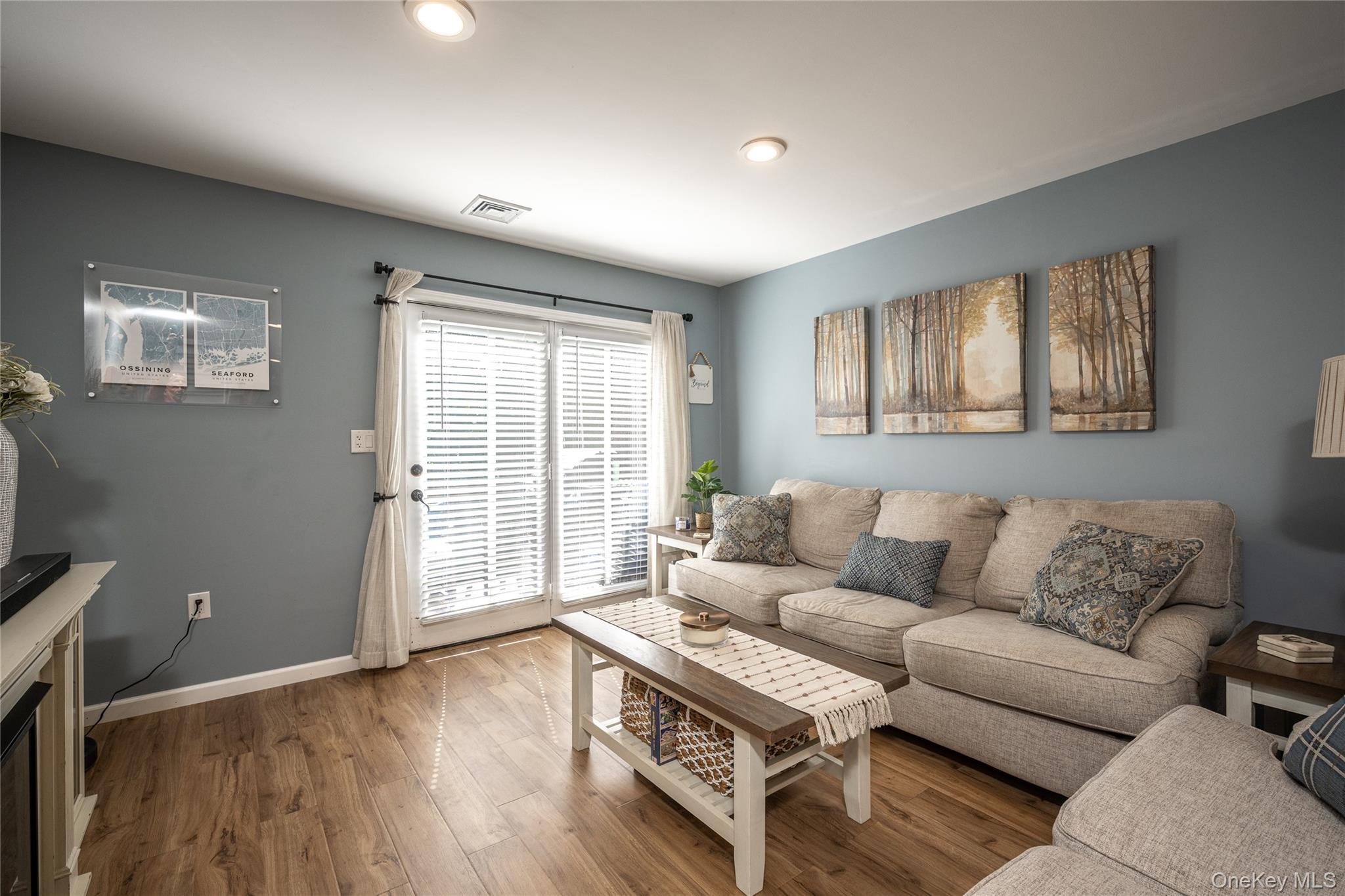 17 Davids Lane – For Sale photo 2