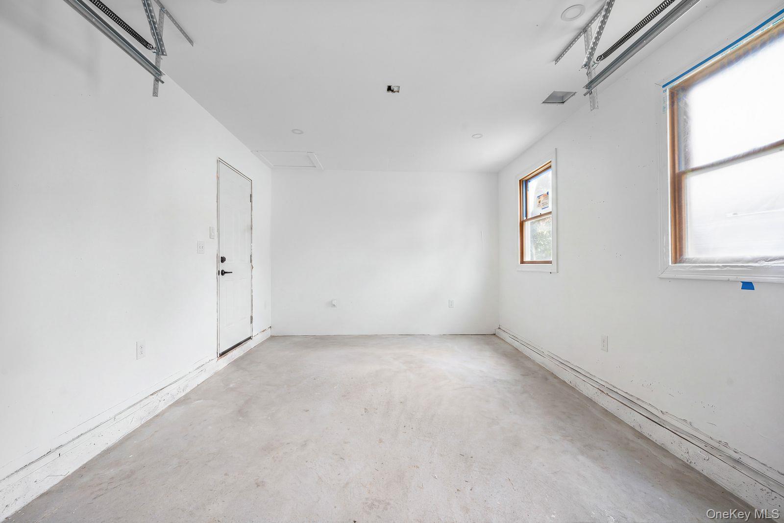 16 Adobe Drive – For Sale photo 15