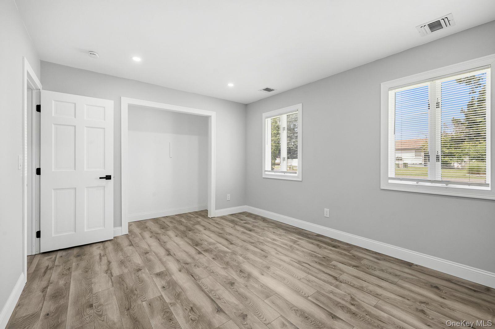 16 Adobe Drive – For Sale photo 12