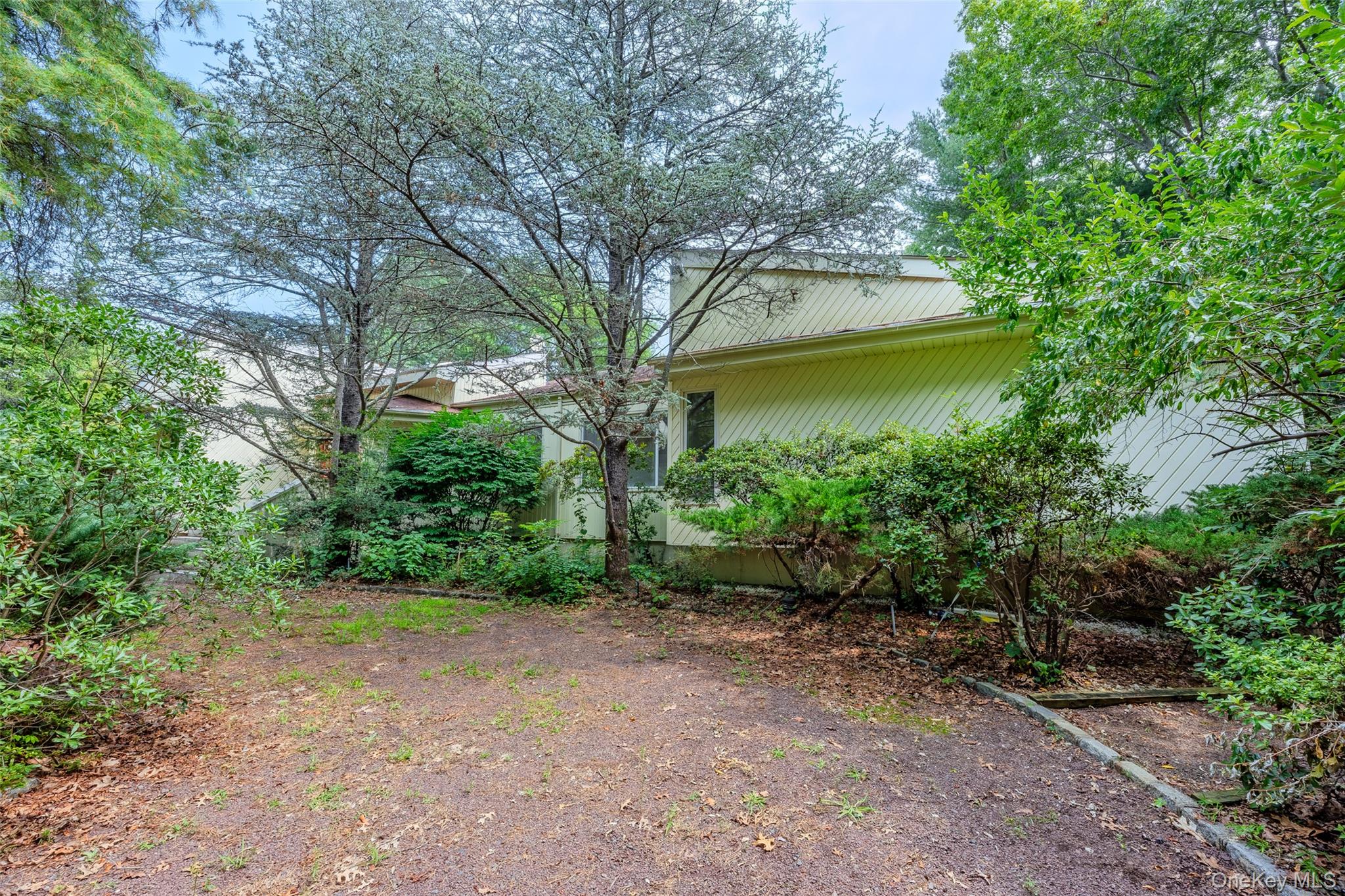 23 The Registry – For Sale photo 3