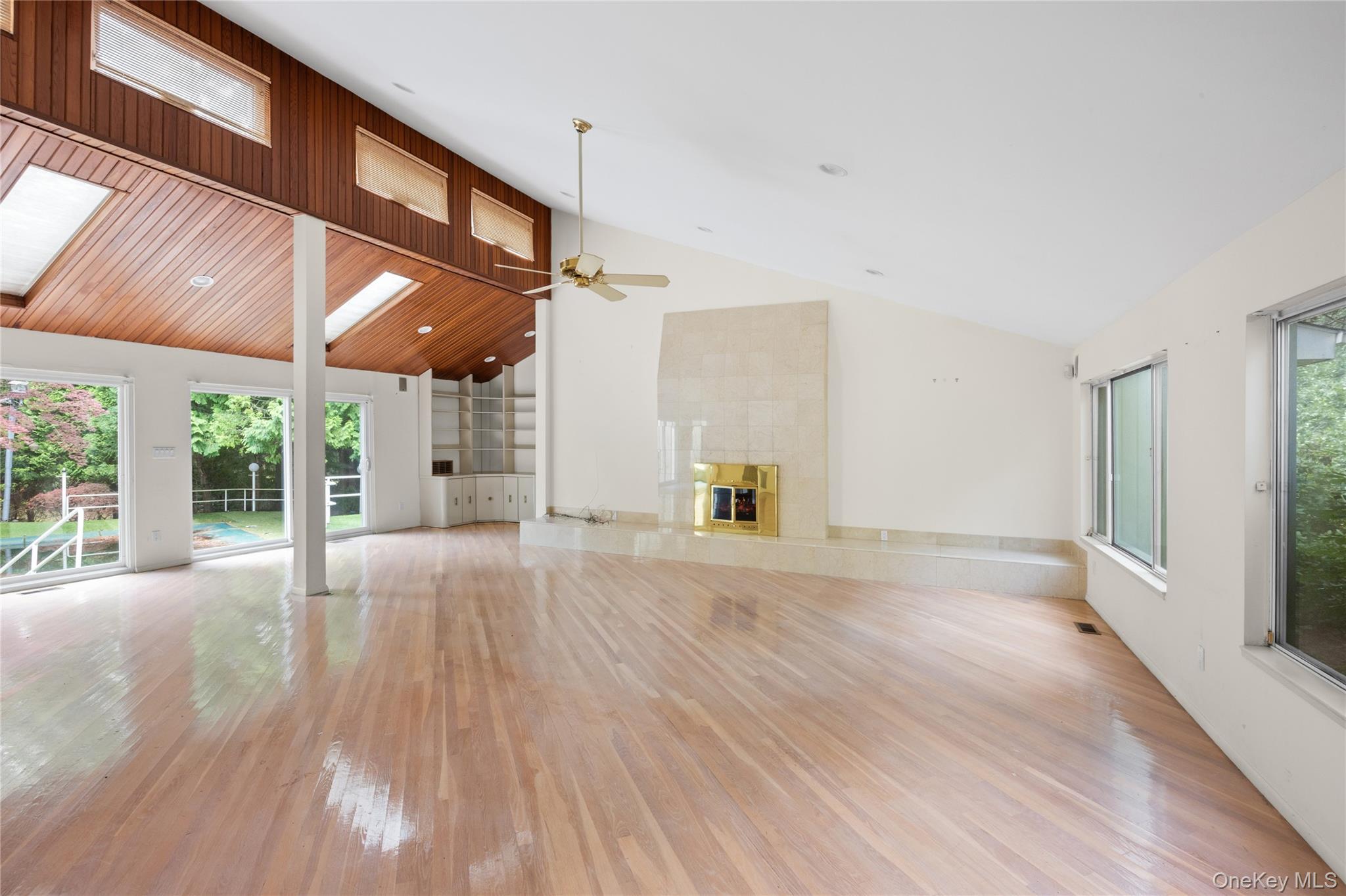 23 The Registry – For Sale photo 9