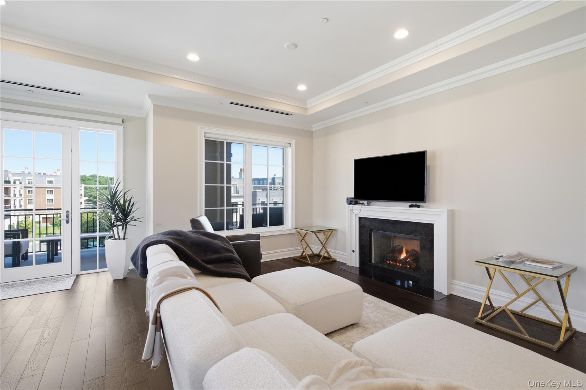 3000 Royal Court, Unit 3206 photo 5