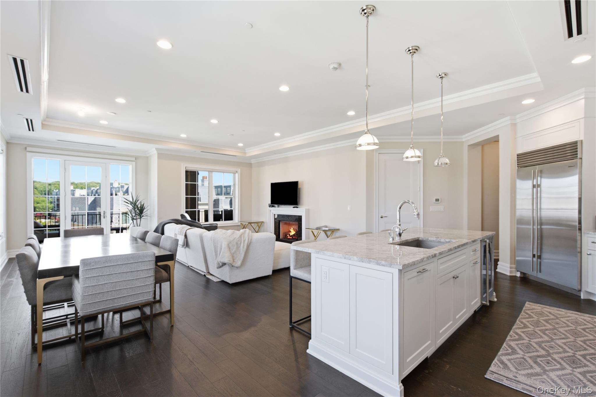 3000 Royal Court, Unit 3206 photo 14
