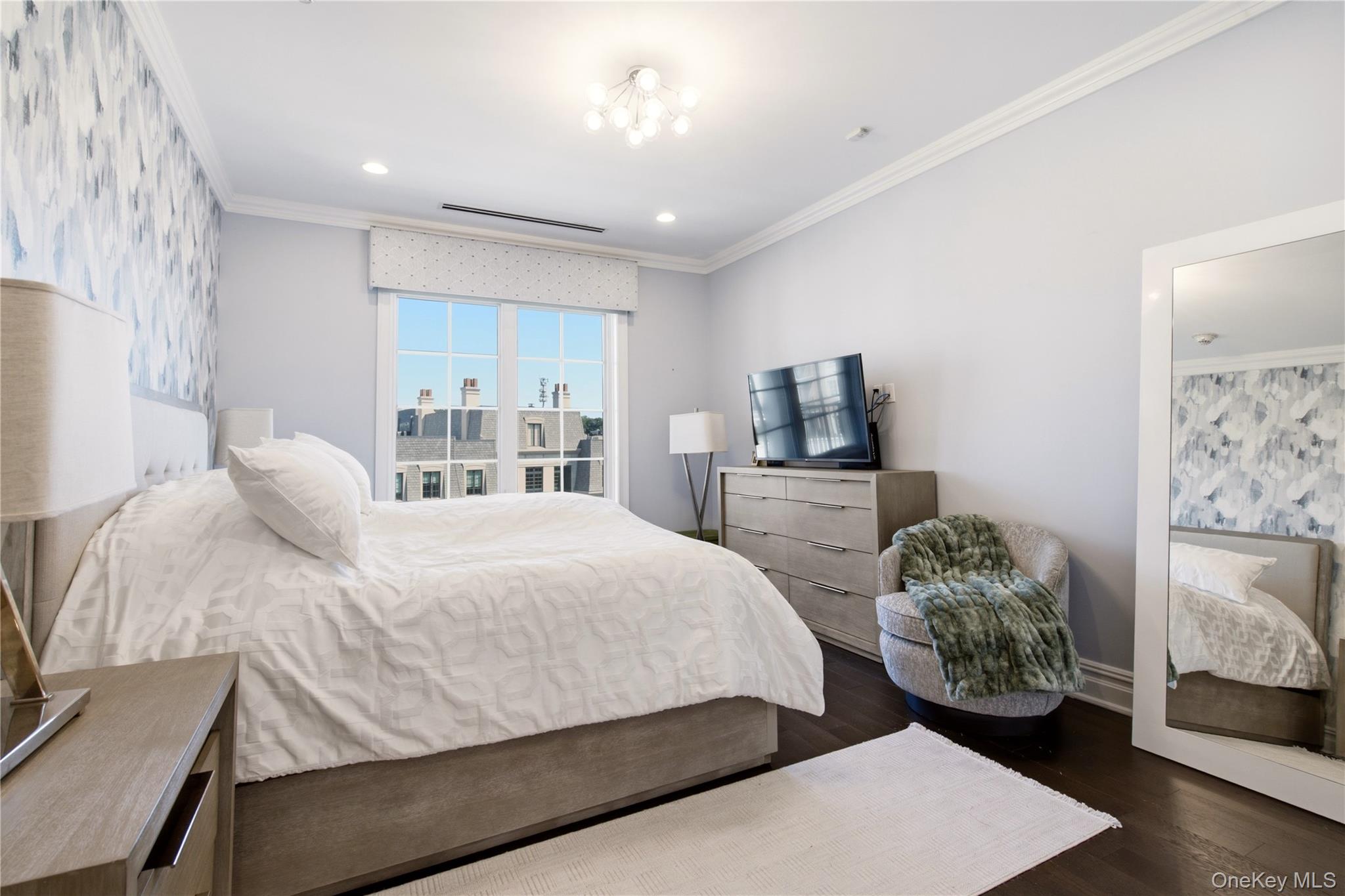 3000 Royal Court, Unit 3206 photo 18