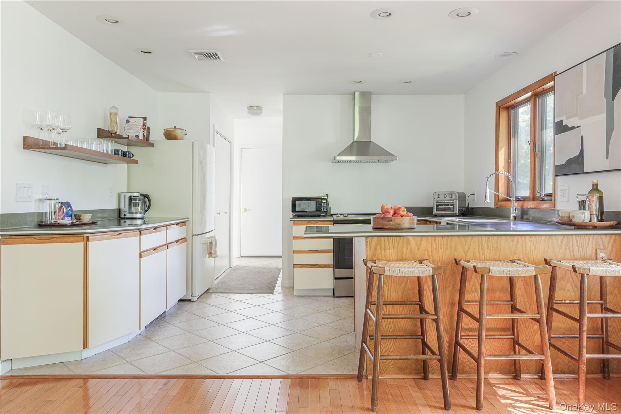 14 Luty Drive – For Sale photo 9