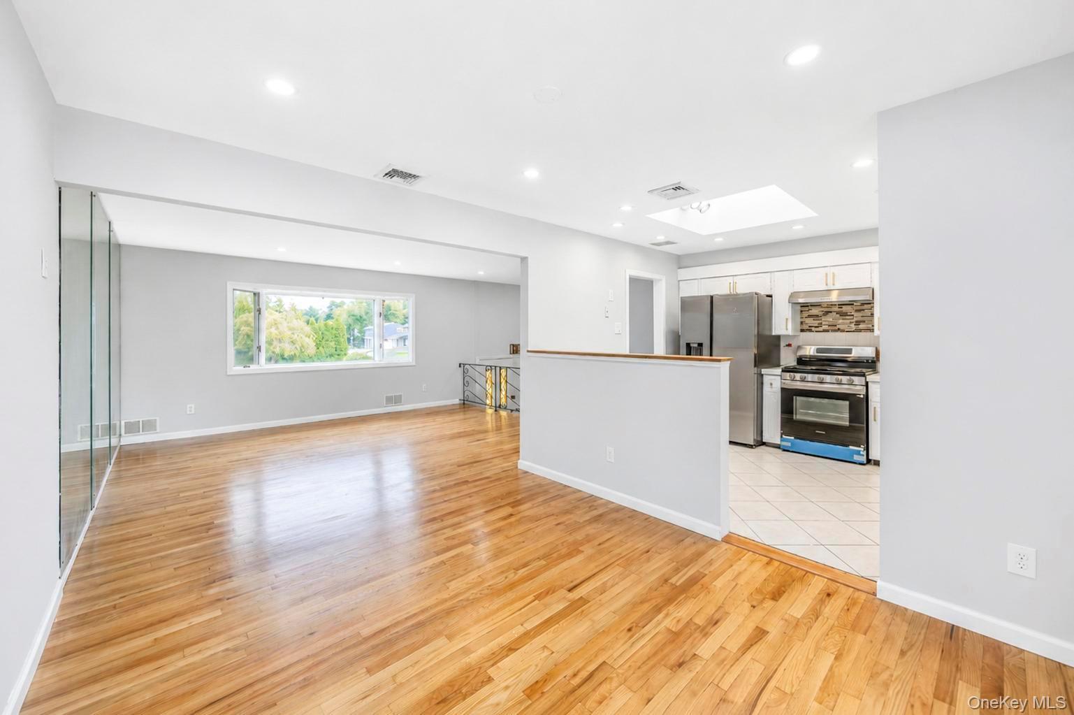 18 Dexter Lane – For Sale photo 5