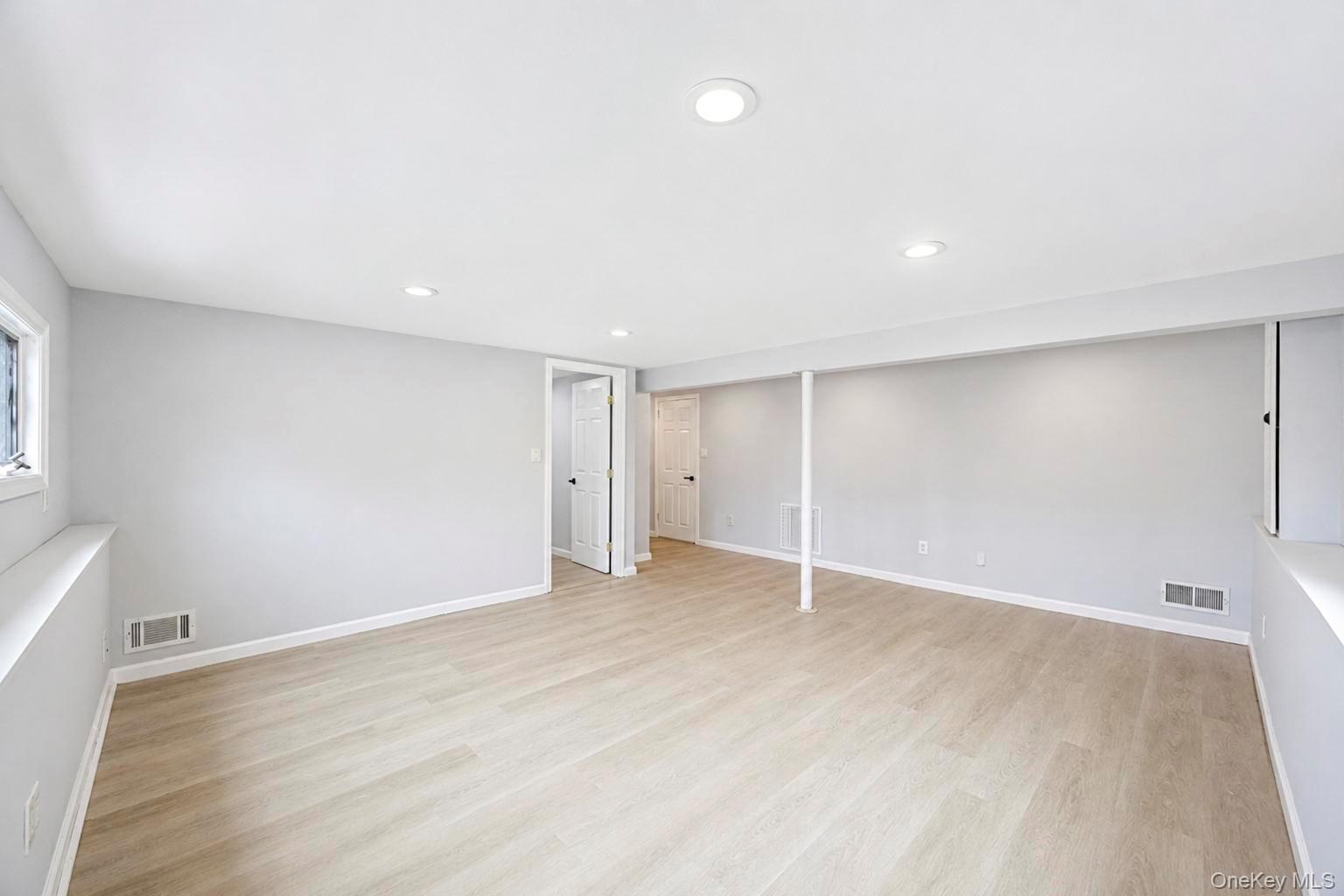 18 Dexter Lane – For Sale photo 22