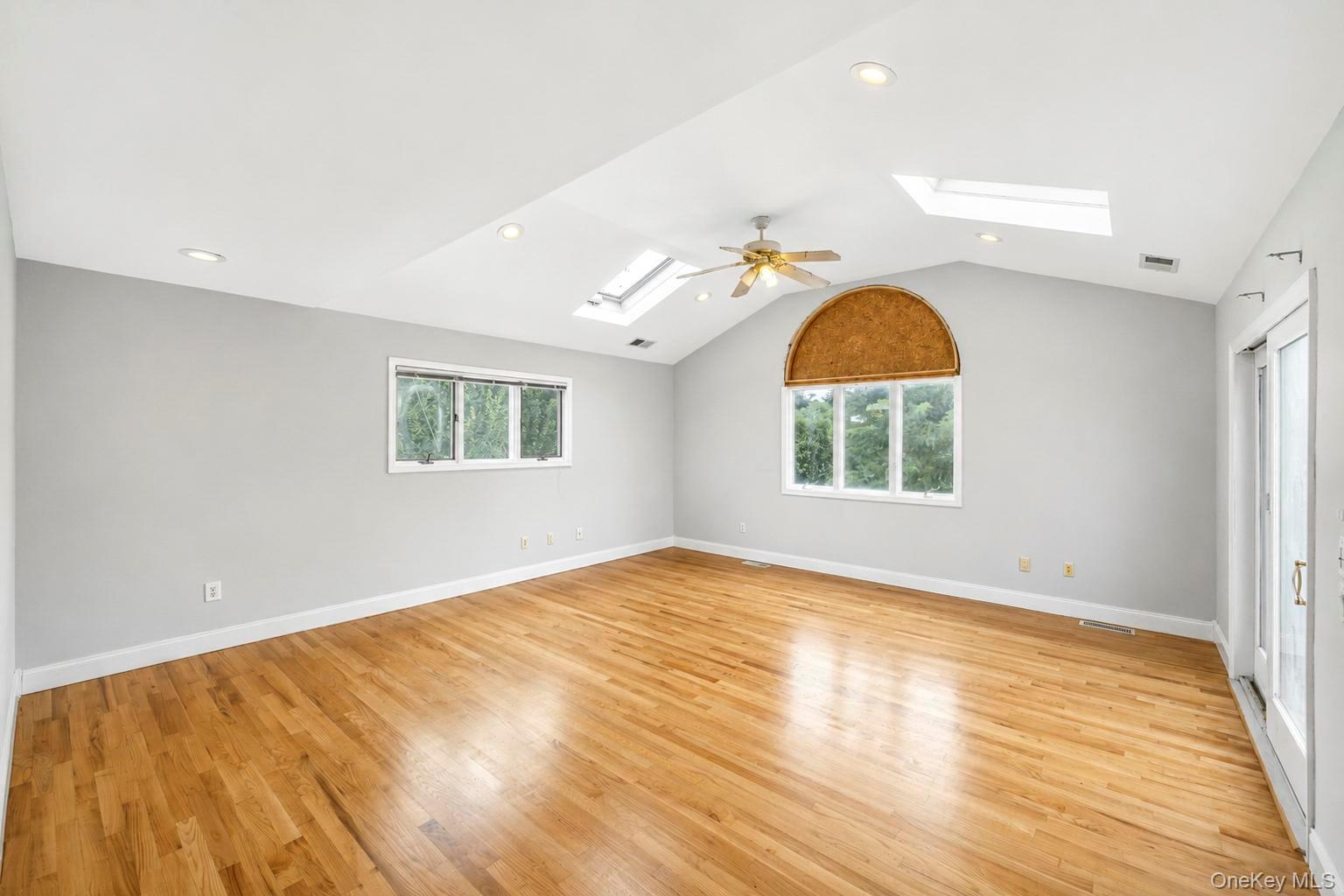 18 Dexter Lane – For Sale photo 13