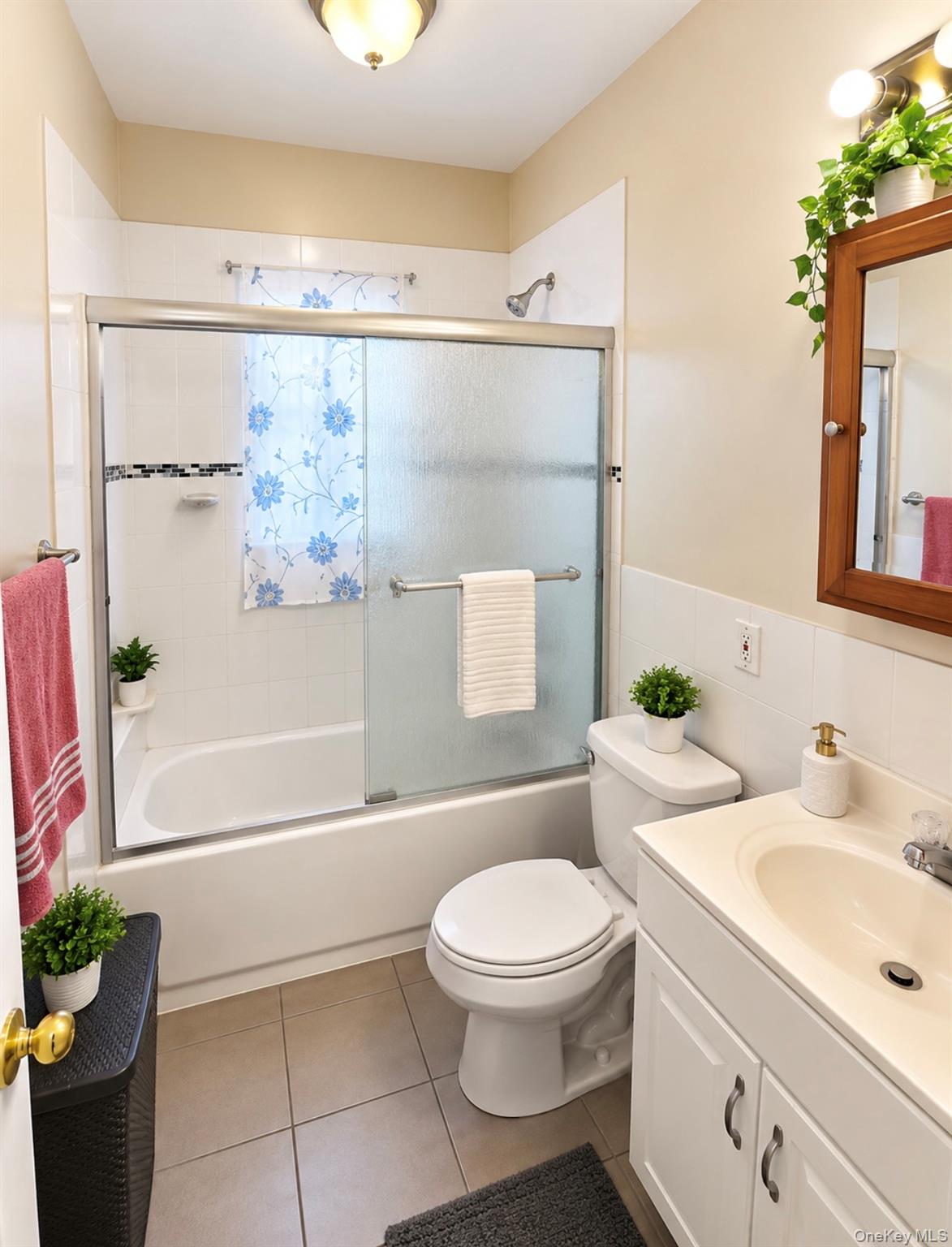 188-42 Woodhull Avenue – For Sale photo 10