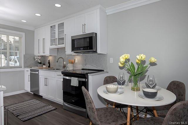 106 Cassa Loop, Unit 106 photo 3
