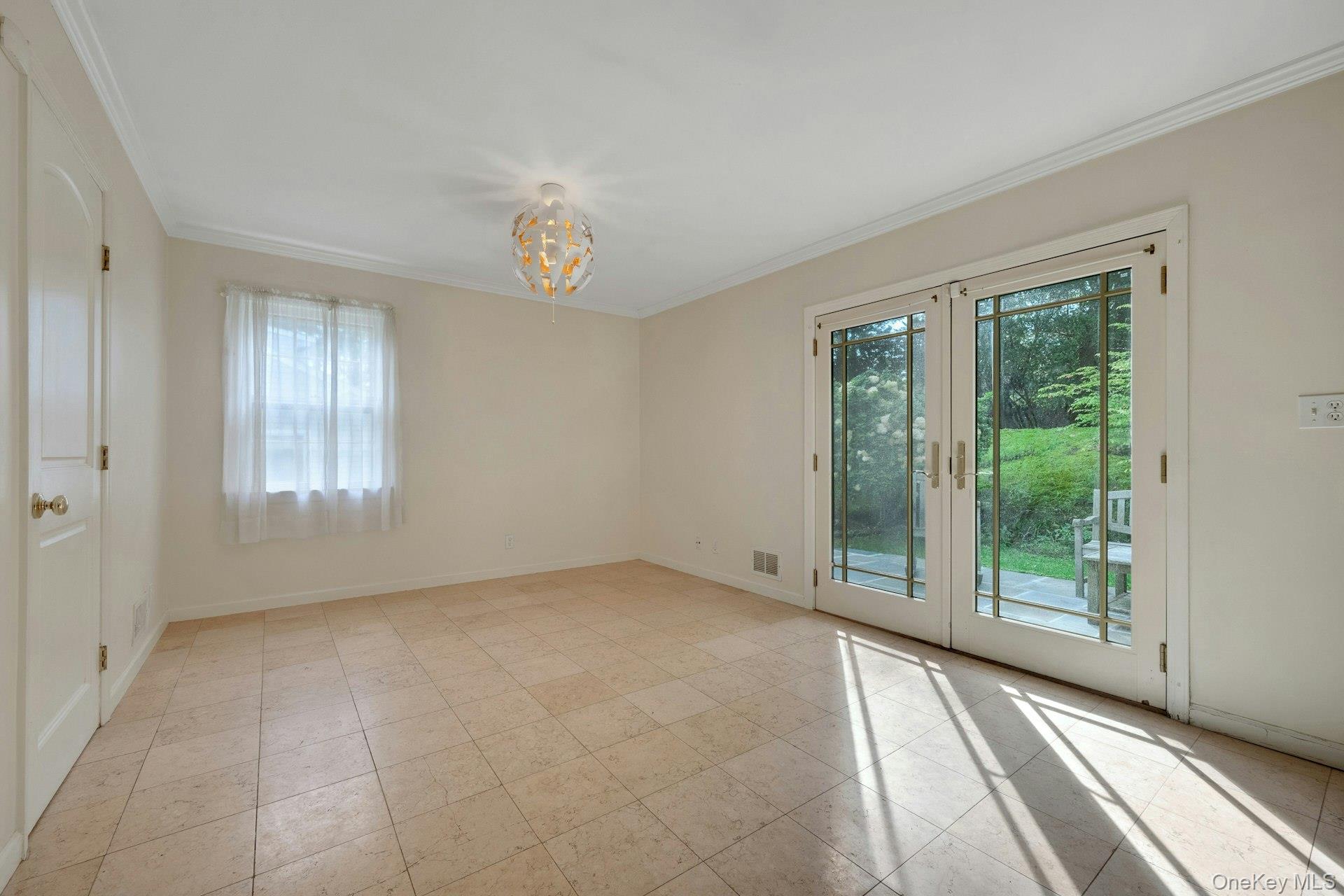 20 Springdale Road – For Rent photo 19