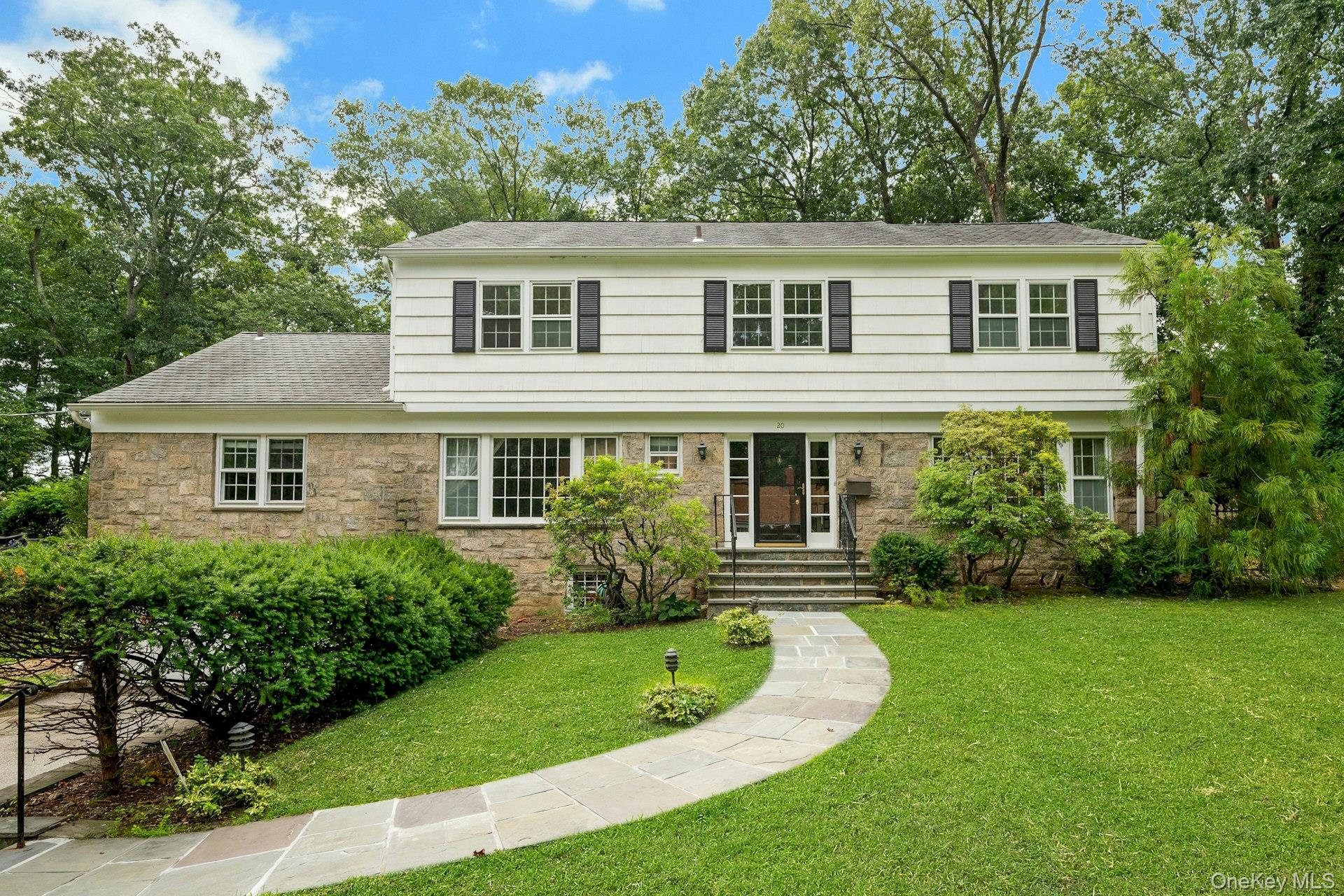 20 Springdale Road – For Rent
