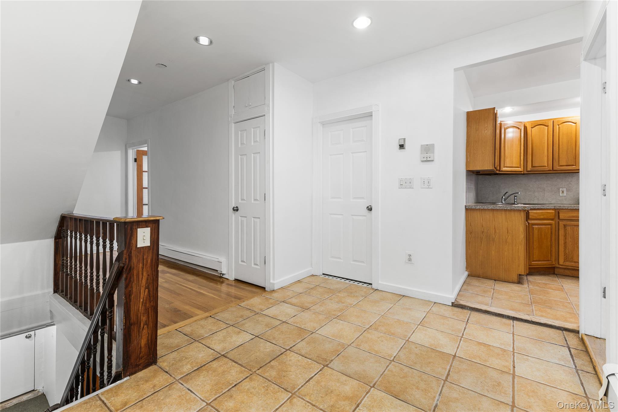 161-26 84th Rd, Unit 1 photo 12