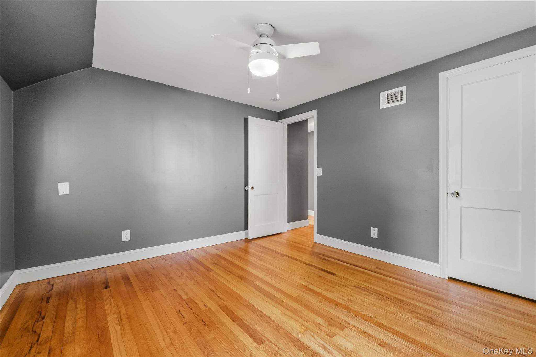 9 Memory Lane – For Sale photo 17