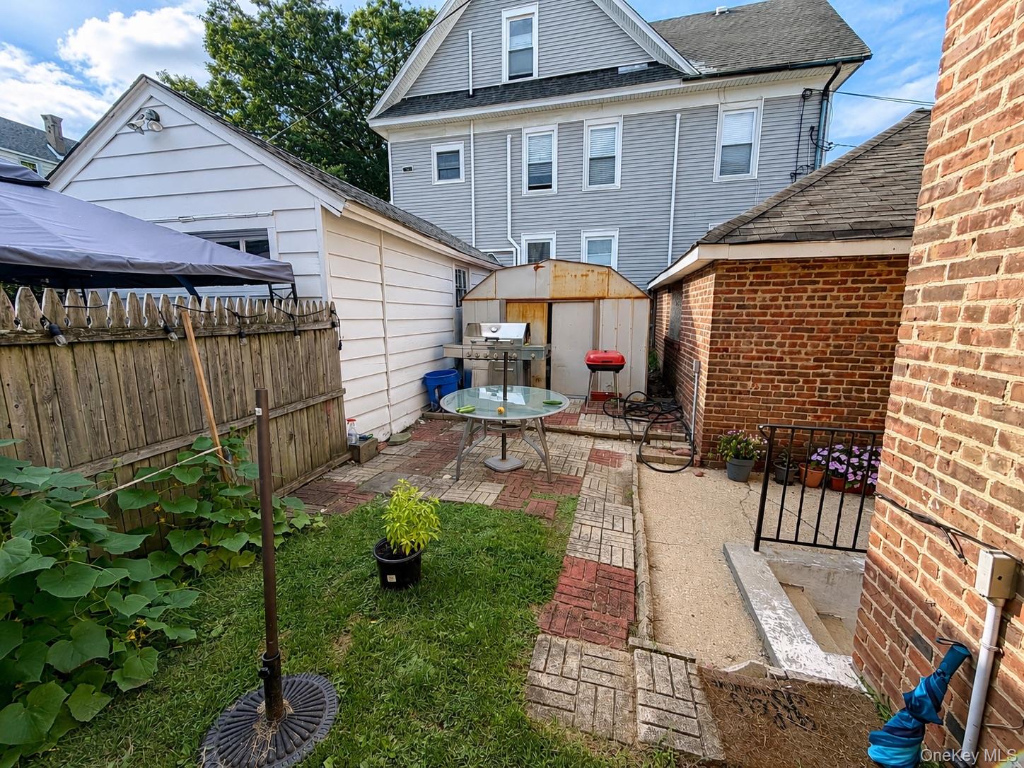 1 Davis Avenue – For Sale photo 21