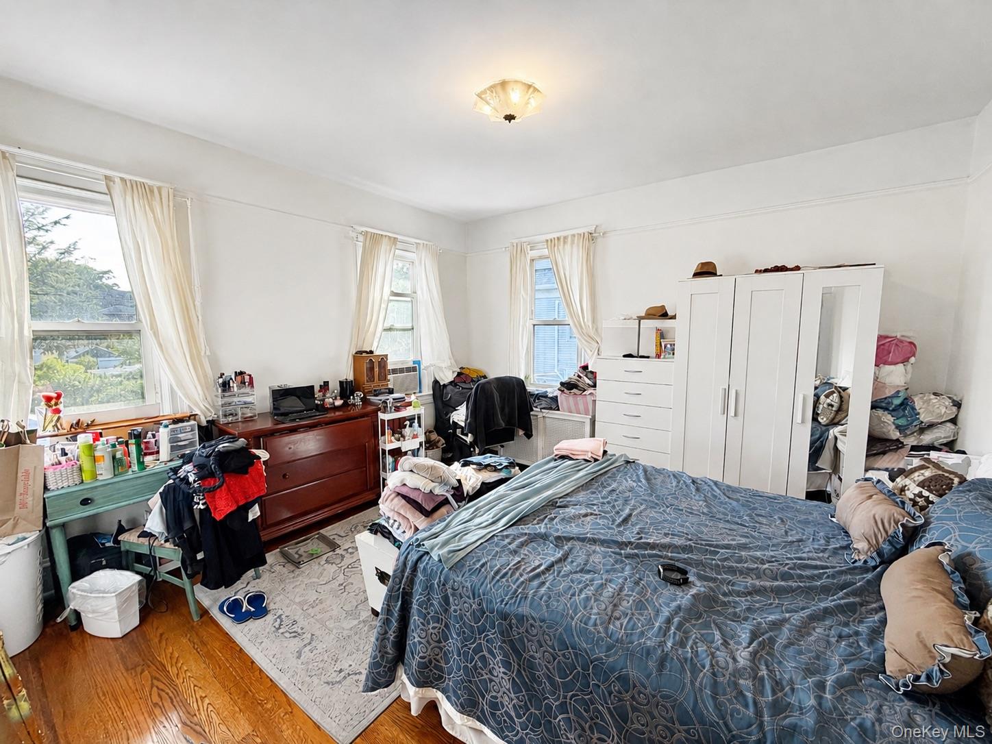 1 Davis Avenue – For Sale photo 8