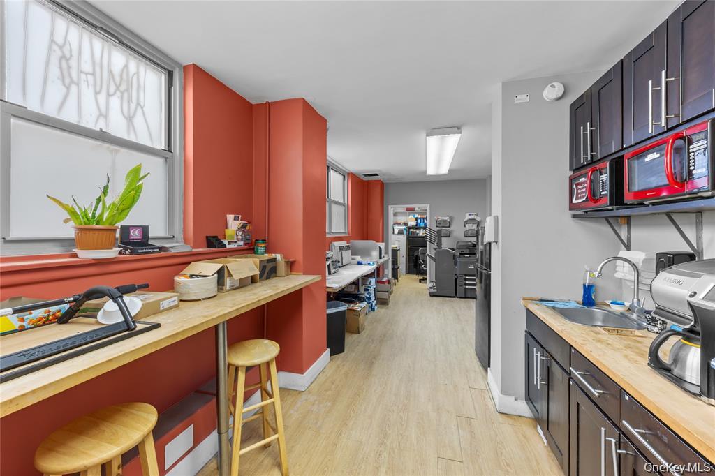 7150 Parsons Blvd, Unit 1001
