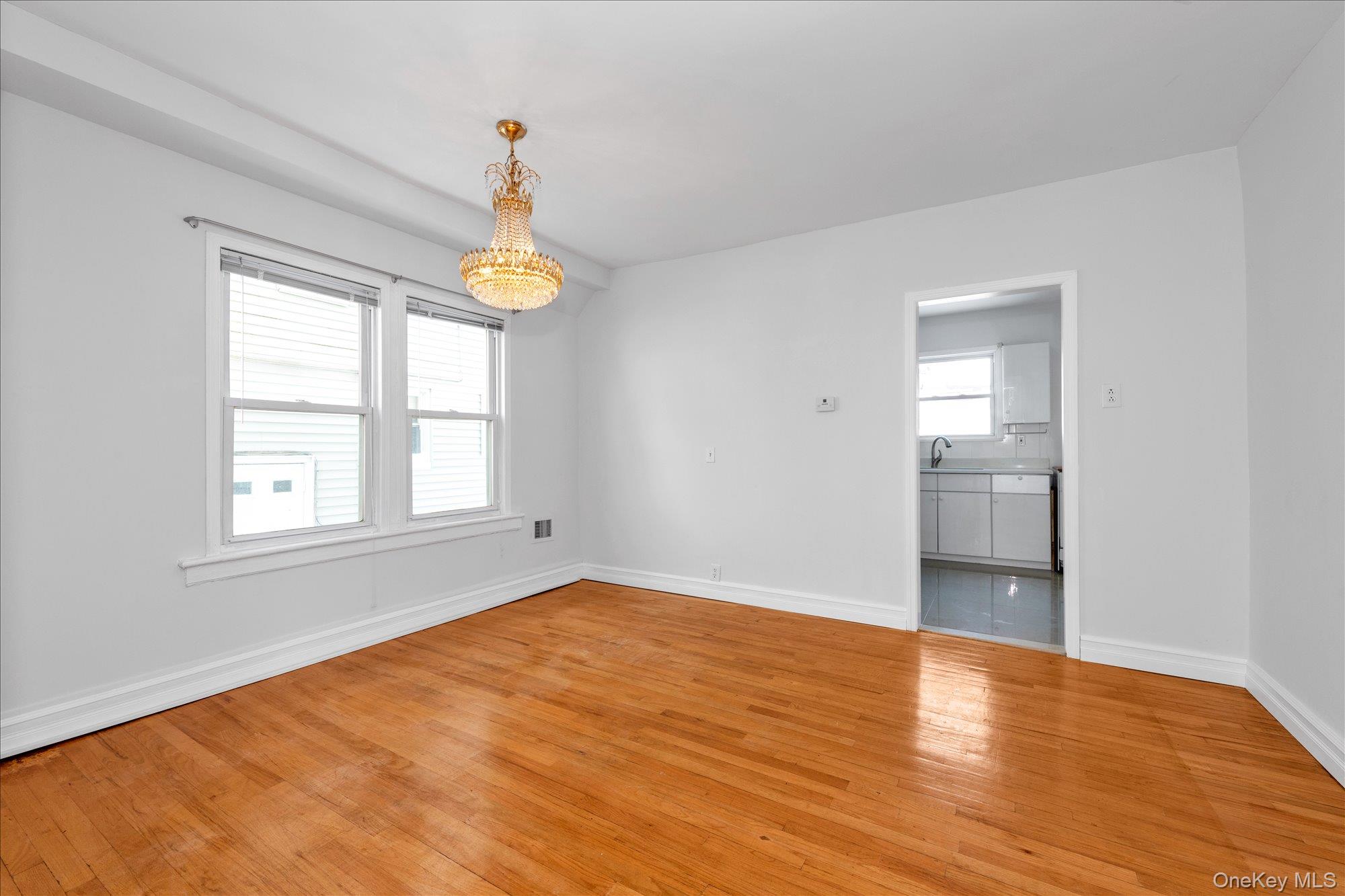 70-15 Manse Street – For Rent photo 5