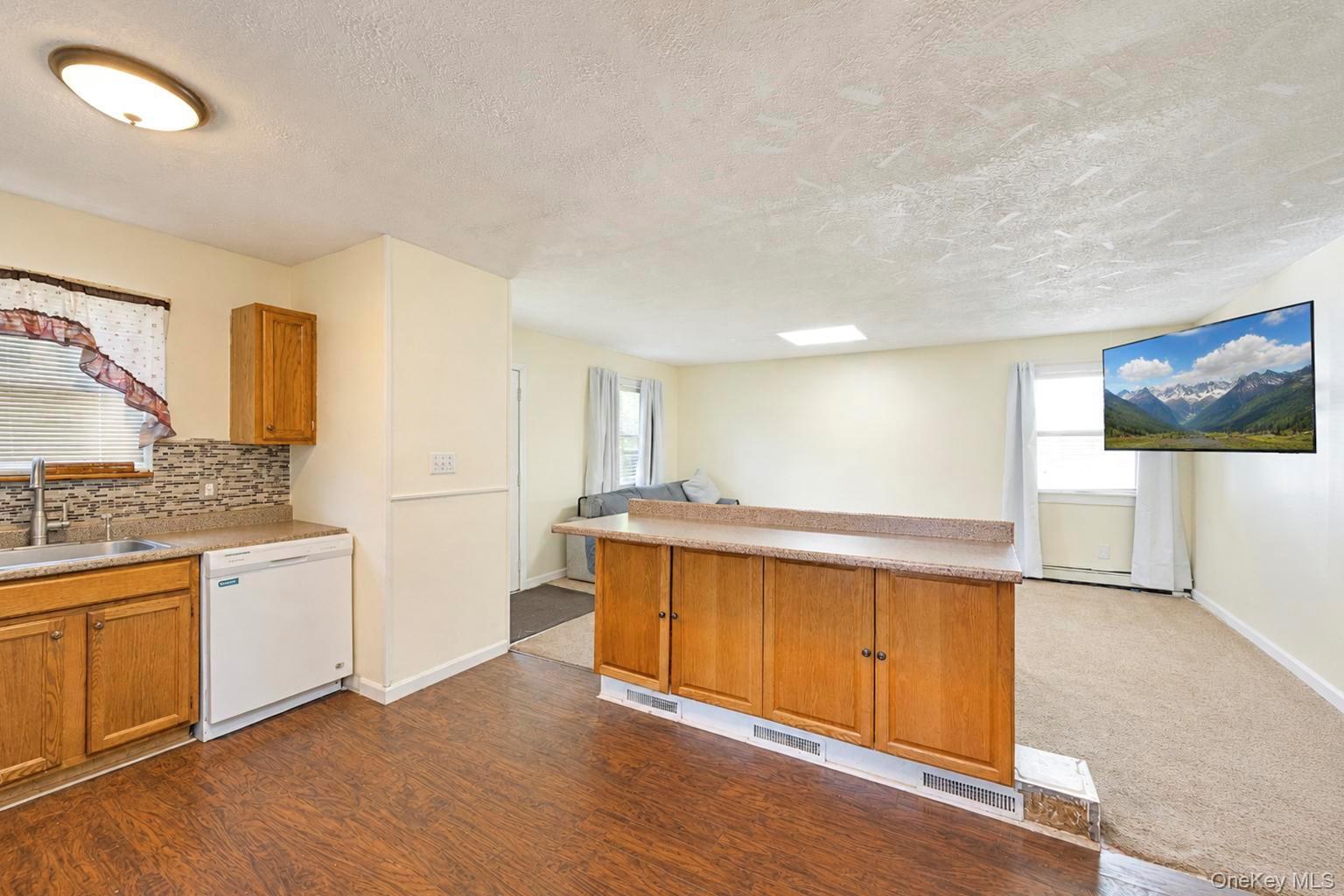 166 Auborn Avenue – For Sale photo 10