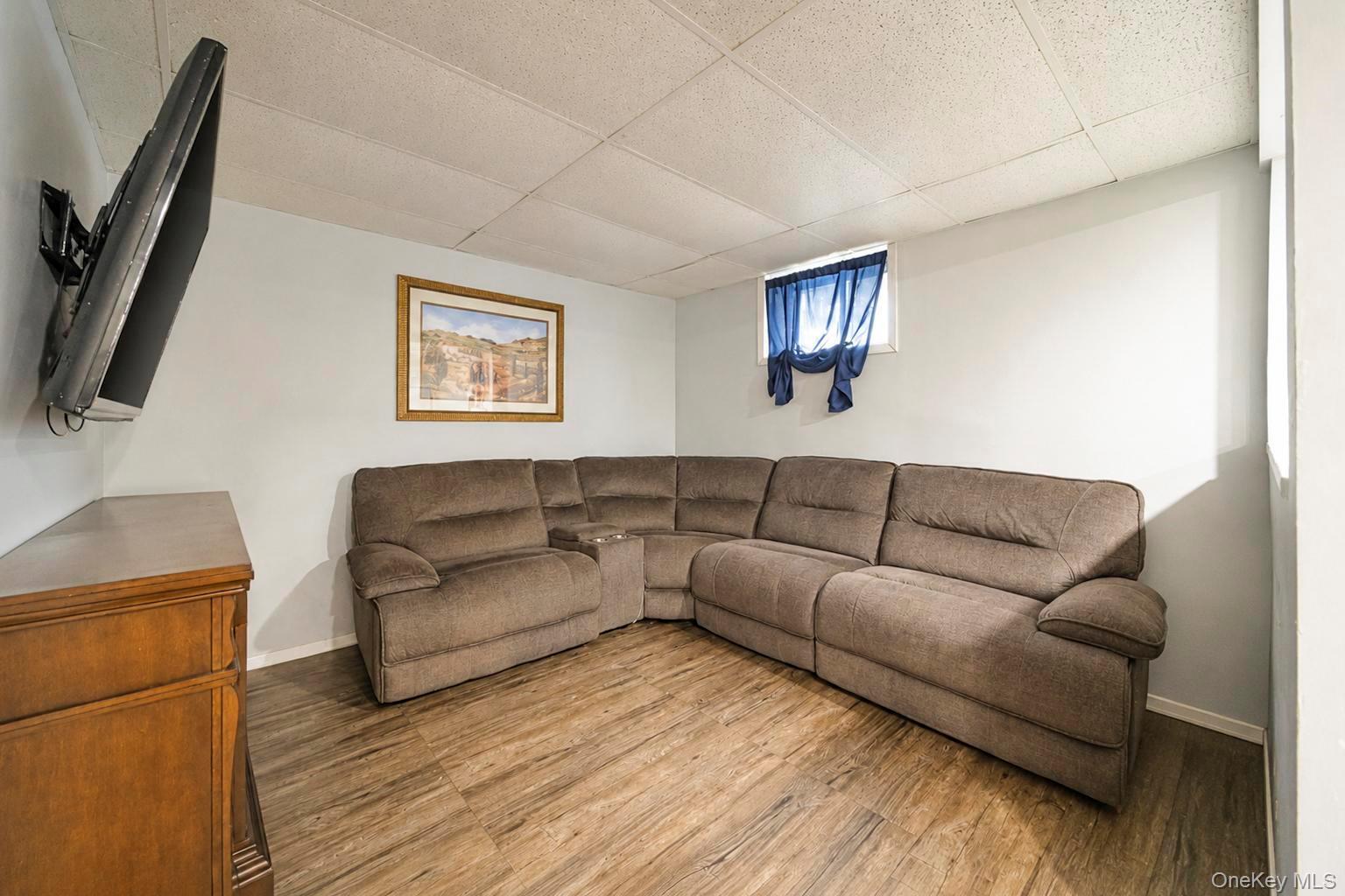 166 Auborn Avenue – For Sale photo 32