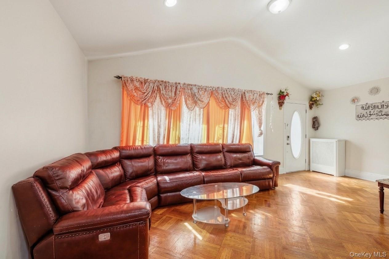 1667 E 51st Street – For Sale photo 3