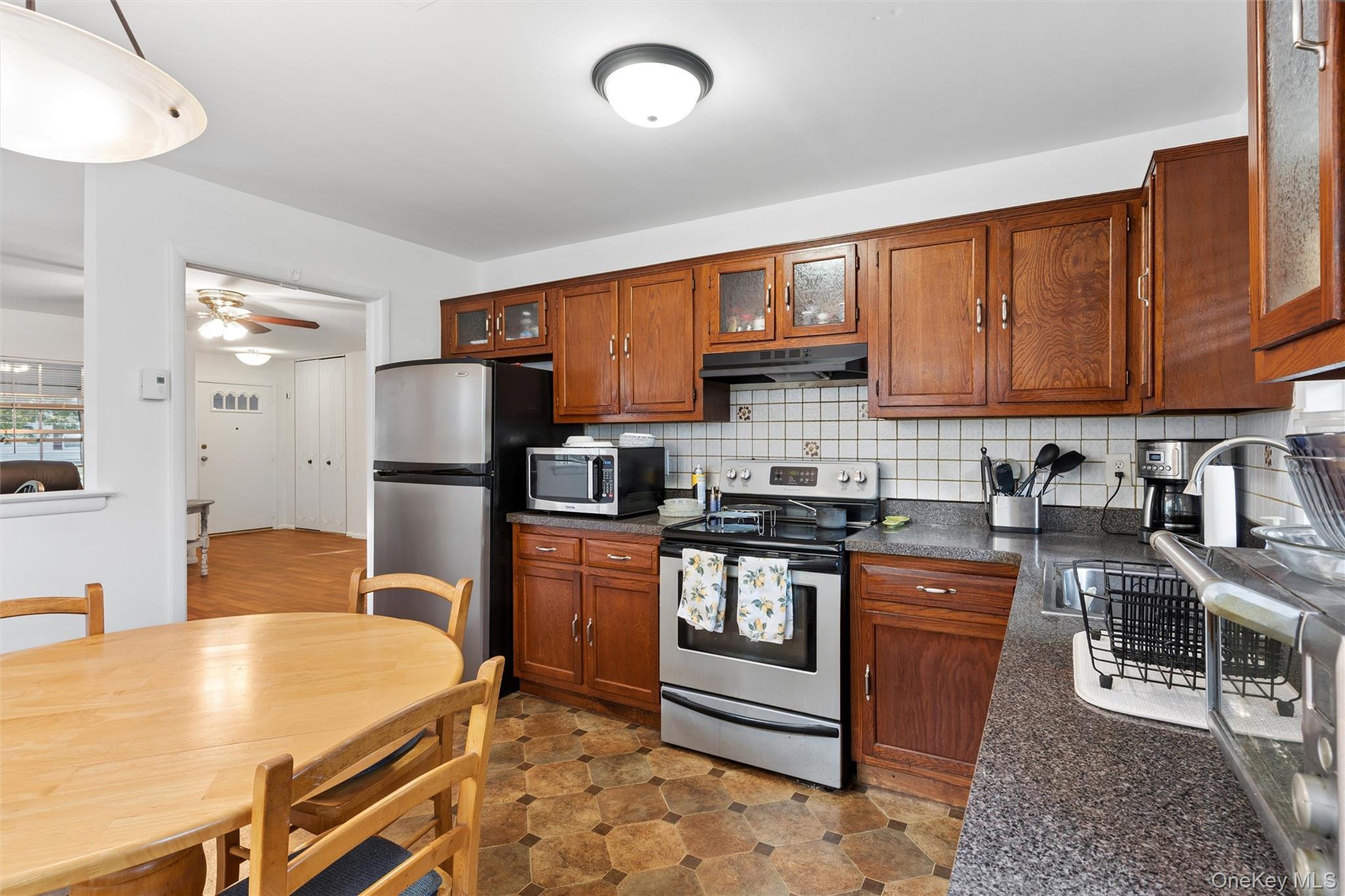 185 Kingston Drive – For Sale photo 7
