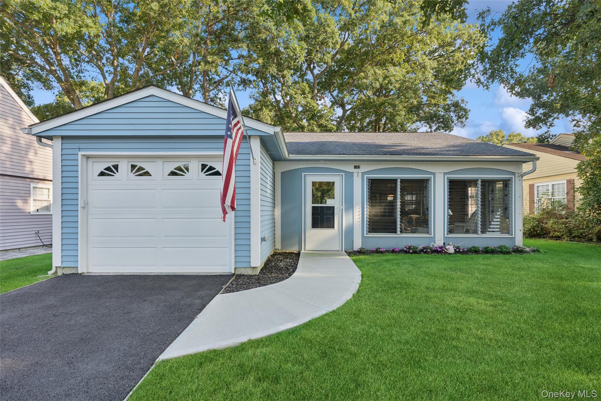 185 Kingston Drive – For Sale