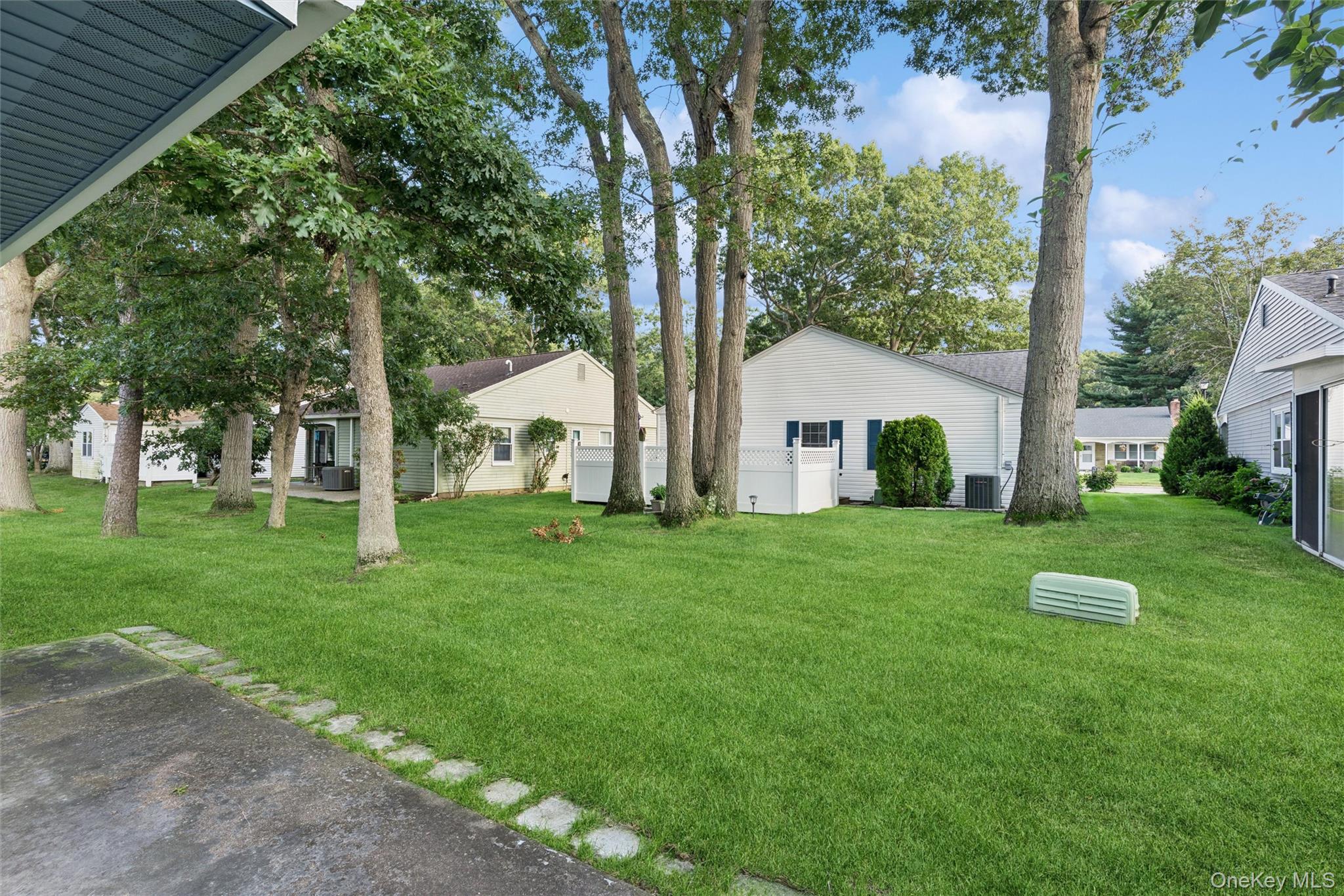 185 Kingston Drive – For Sale photo 18
