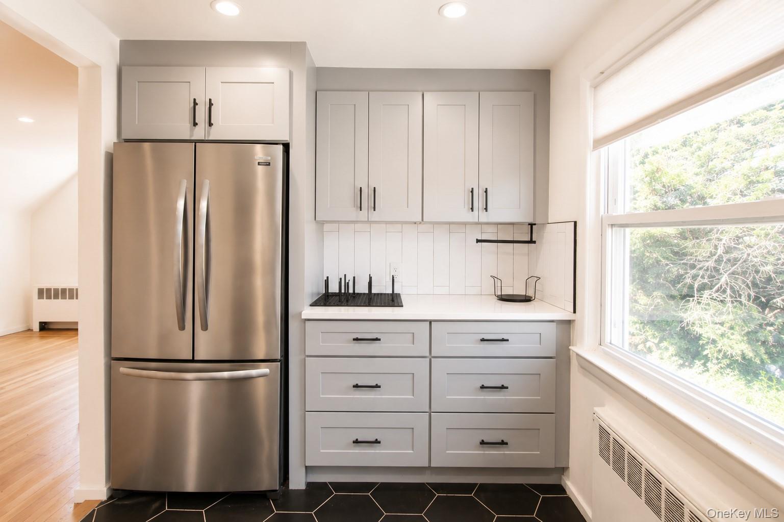 545 E Park Avenue – For Rent photo 12