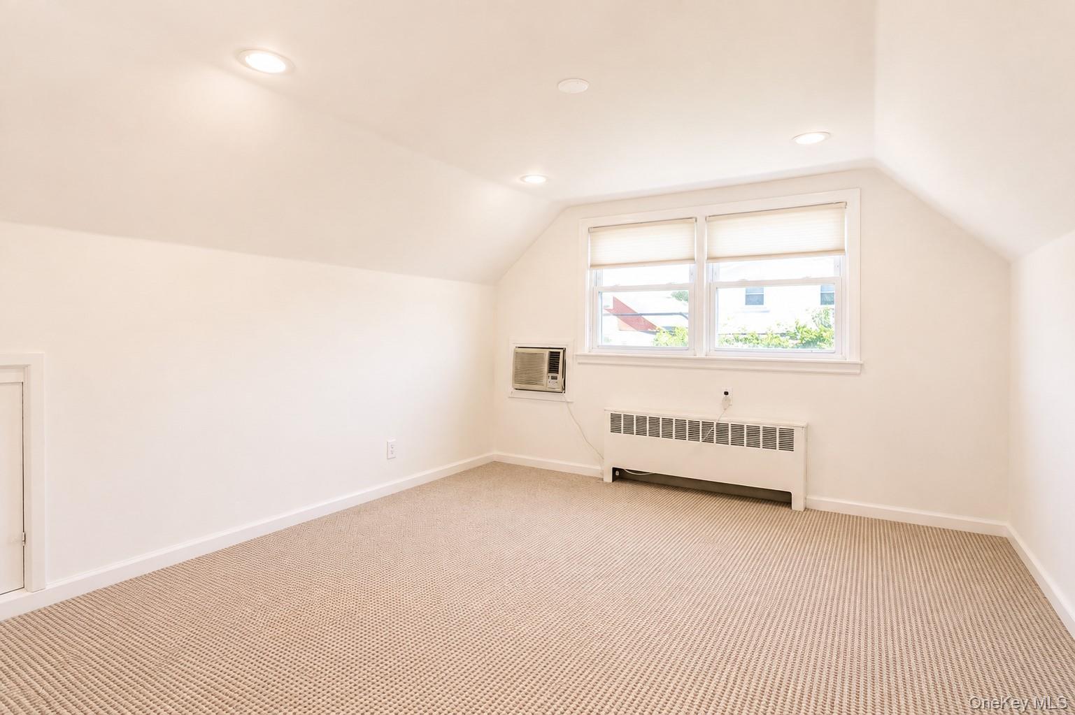545 E Park Avenue – For Rent photo 19